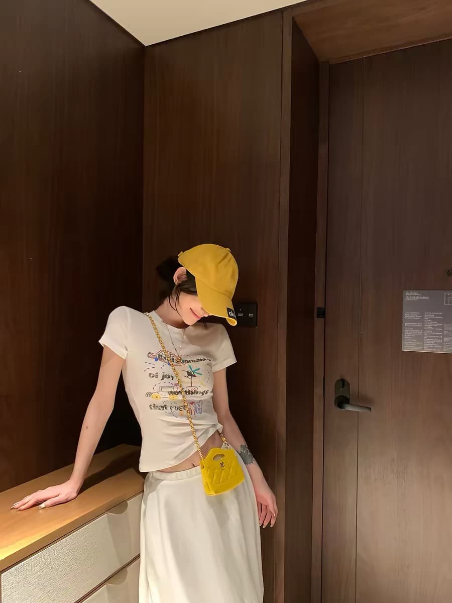 프린트 라운드 넥 반팔 티셔츠 여성 여름 한 부서 몸매 가꾸기 슬림해 보이는 쇼트 스타일 맨위 상세 이미지 2