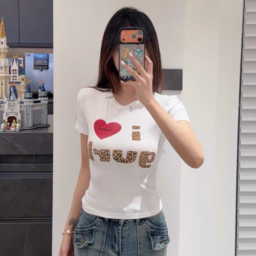 아메리칸 화이트 레트로 하트 레오파드 무늬 알파벳 반팔 티셔츠 여성 여름 새로운 몸매 가꾸기 슬림해 보이는 달콤한 차가운 핫걸 맨위 상세 이미지 1