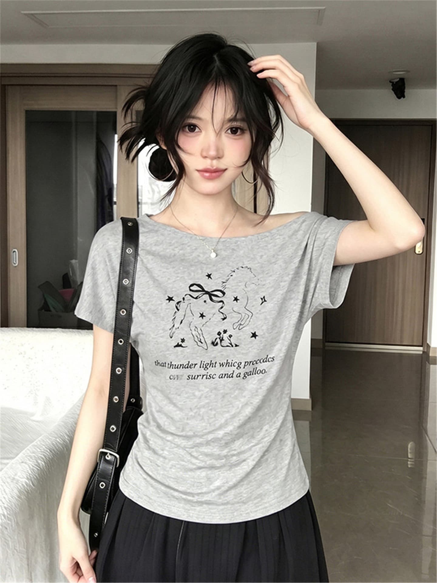 아메리칸 핫걸 바람 비스듬한 어깨 반팔 티셔츠 여성 여름 강아지 프린트 루즈핏 슬림해 보이는 다용도 회색 오프숄더 맨위 상세 이미지 3