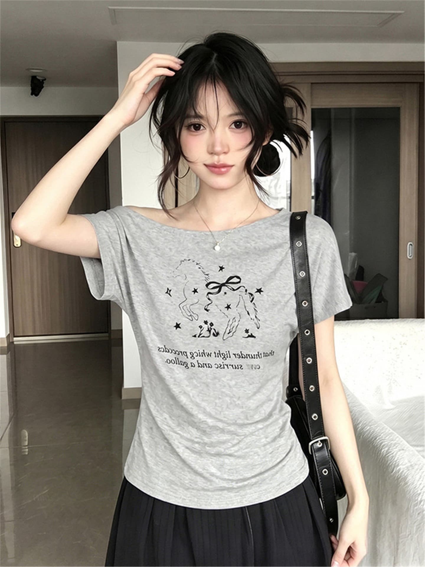 아메리칸 핫걸 바람 비스듬한 어깨 반팔 티셔츠 여성 여름 강아지 프린트 루즈핏 슬림해 보이는 다용도 회색 오프숄더 맨위 상세 이미지 5