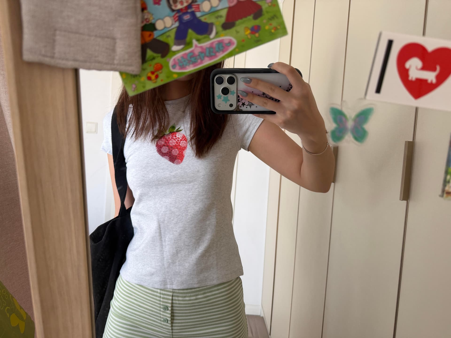 달콤함 학원 스타일 도트 무늬 딸기 프린트 긍정적 인 어깨 반팔 티셔츠 여성 아메리칸 핫걸 몸매 가꾸기 슬림해 보이는 쇼트 스타일 맨위 이미지 4