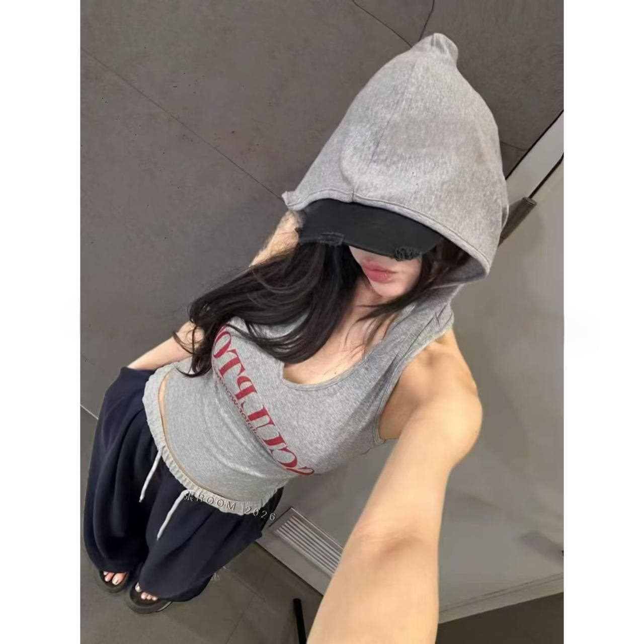 높음 거리 핫걸 알파벳 프린트 후드 민소매 조끼 여성 여름 외출용 몸매 가꾸기 u 칼라 쇄골 허리 수축 Chic 맨위 상세 이미지 1