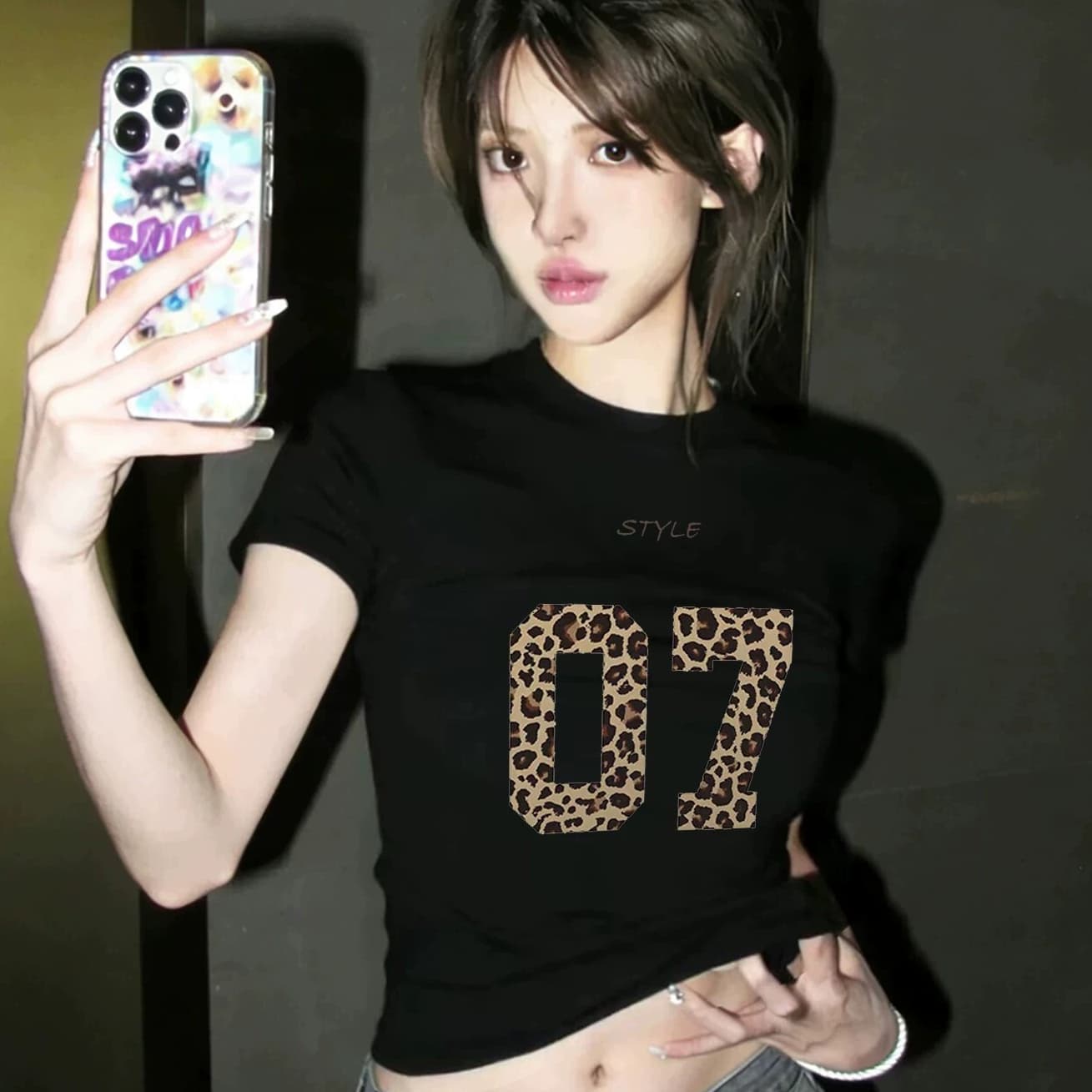 아메리칸 레오파드 무늬 프린트 반팔 티셔츠 여성 여름 2026 새로운 디자인 센스 작은 대중 긍정적 인 어깨 몸매 가꾸기 슬림해 보이는 맨위 상세 이미지 1