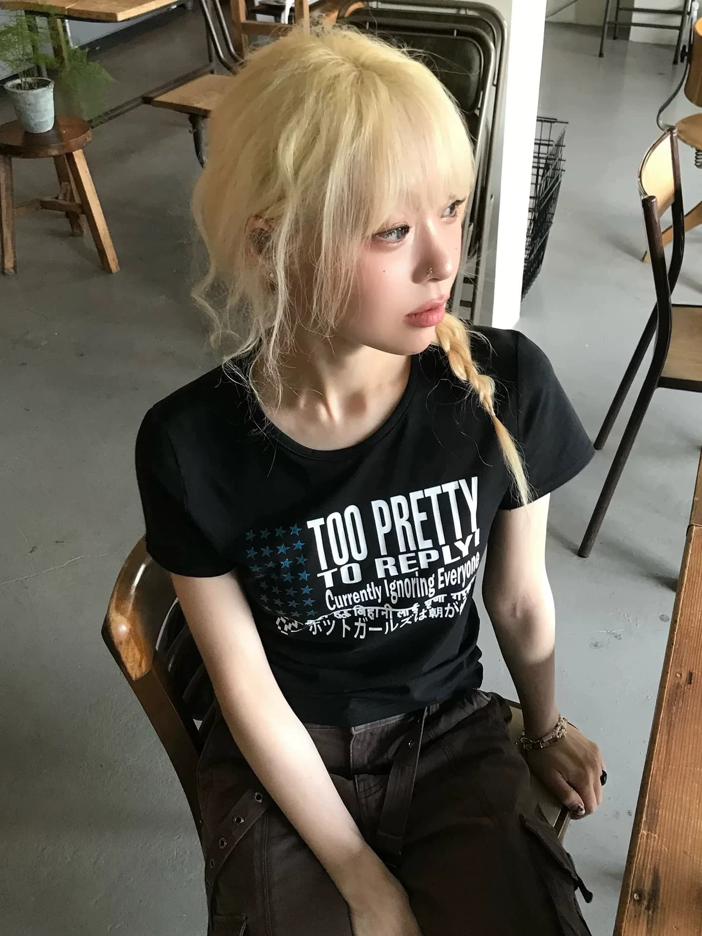 아메리칸 레트로 알파벳 프린트 긍정적 인 어깨 반팔 티셔츠 여성 여름 착용 가져 가라. 몸매 가꾸기 슬림해 보이는 핫걸 작은 맨위 상세 이미지 4