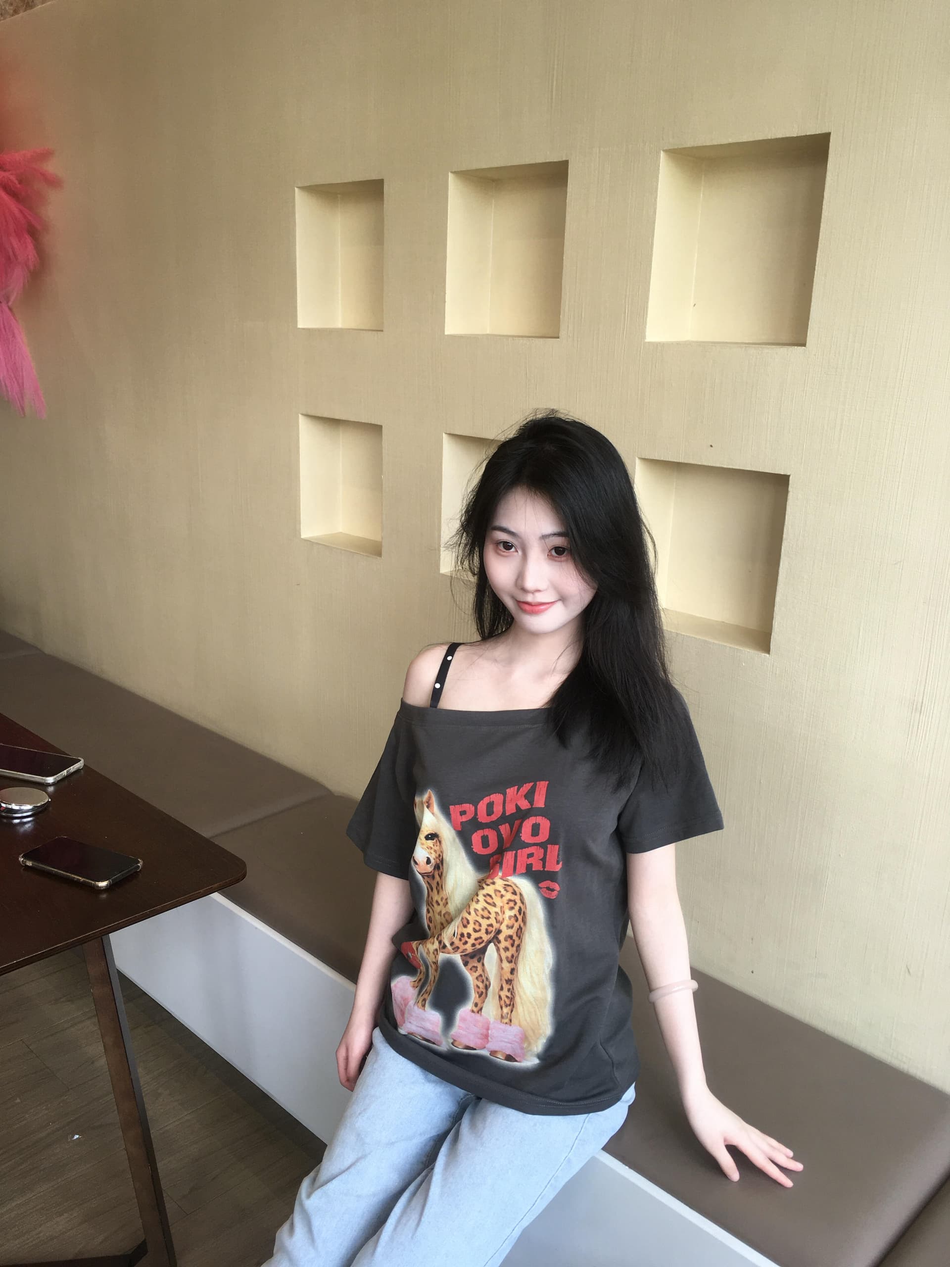 거리 바람 아메리칸 캐주얼 비스듬한 어깨 반팔 티셔츠 여성 재미있는 레오파드 무늬 작은 말 프린트 루즈핏 디자인 센스 짧은 t 상세 이미지 1