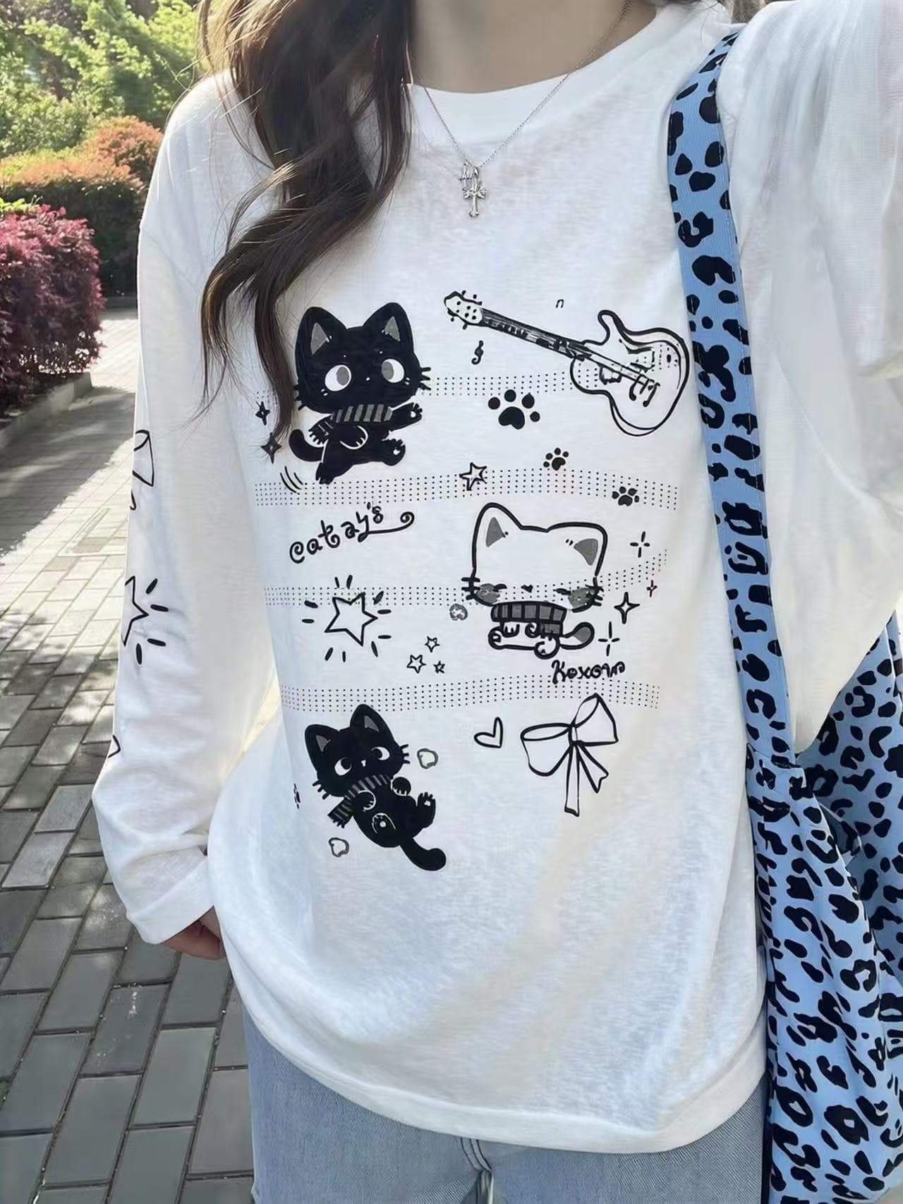 아시아 인 멩 센스 만화 고양이 프린트 긴팔 티셔츠 여성 여름 루즈핏 느긋한 얇은 스타일 블라우스 귀여운 캐주얼 맨위 상세 이미지 2