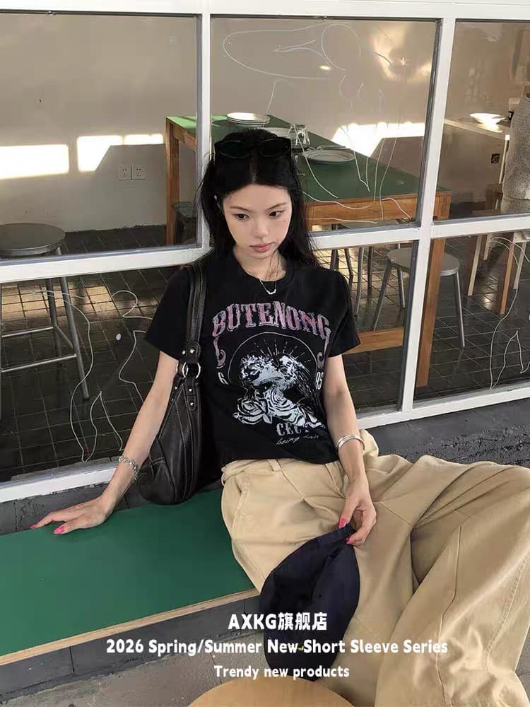 아메리칸 레트로 chic 느긋한 워시 물 프린트 반팔 티셔츠 여성 여름 루즈핏 슬림해 보이는 다용도 쇼트 스타일 맨위 이미지 2