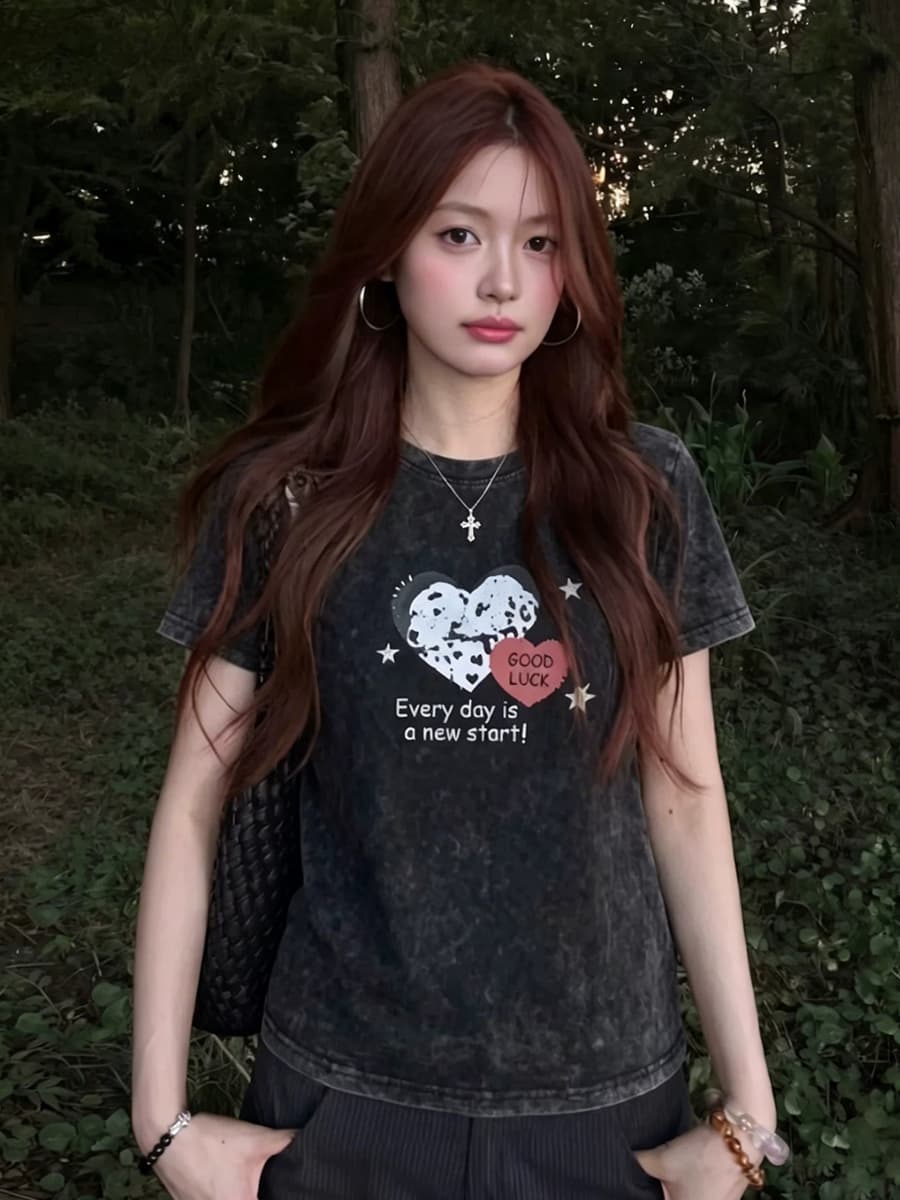 아메리칸 레트로 마 오래된 하트 프린트 티셔츠 달콤한 차가운 바람 루즈핏 슬림해 보이는 다용도 맨위 상세 이미지 1