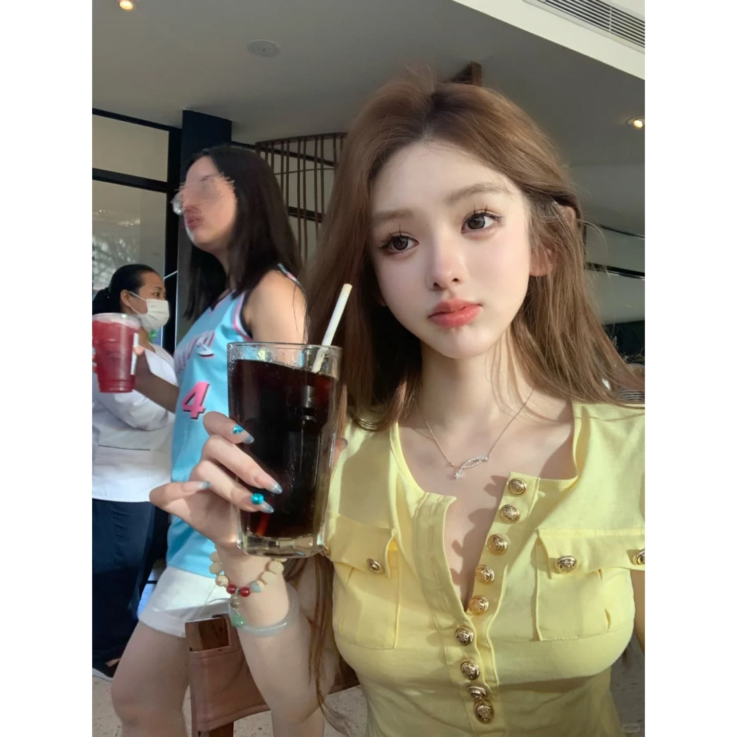 도파민 황색 단추 반 개방 칼라 반팔 티셔츠 여성 여름 핫걸 섹시함 작은 날다 소매 몸매 가꾸기 쇼트 스타일 맨위 상세 이미지 5