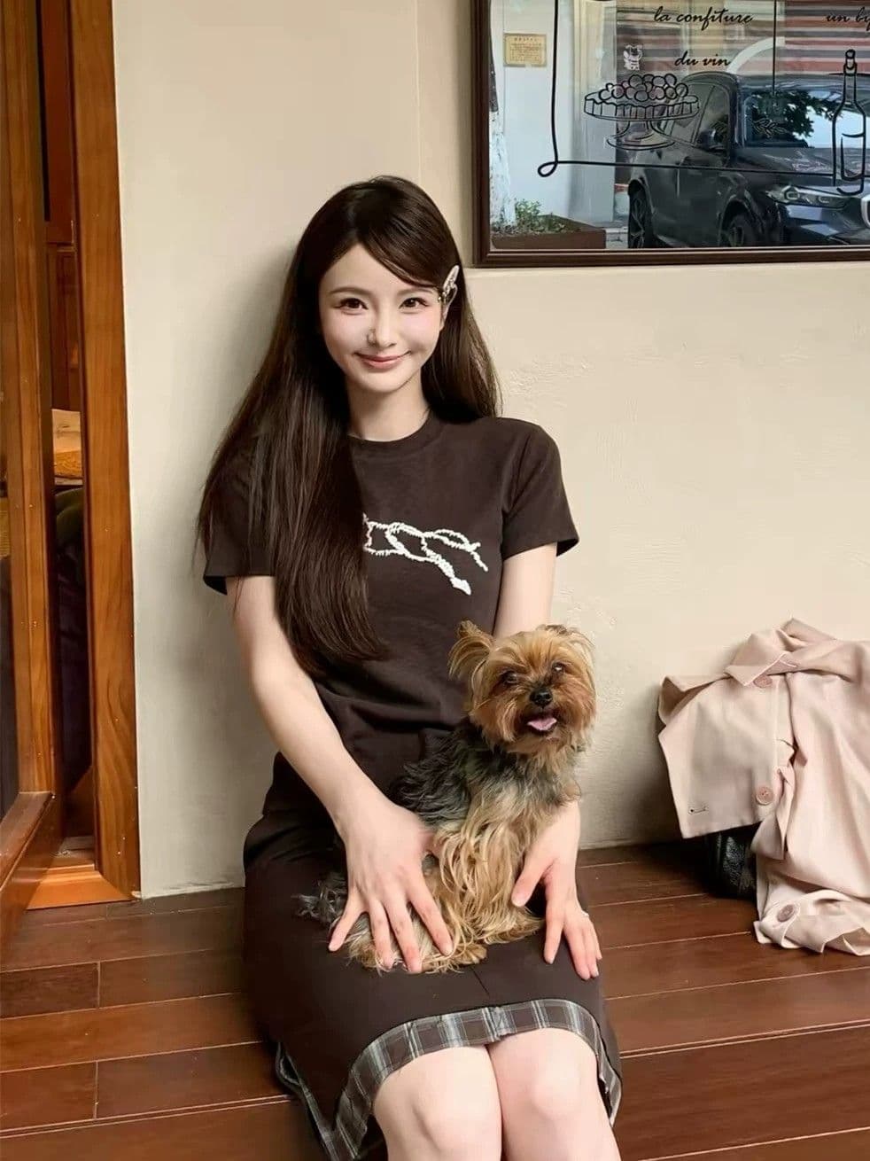 아메리칸 긍정적 인 어깨 와일드 말 반팔 티셔츠 여성 여름 핫걸 몸매 가꾸기 디자인 센스 작은 대중 슬림해 보이는 쇼트 스타일 맨위 이미지 3