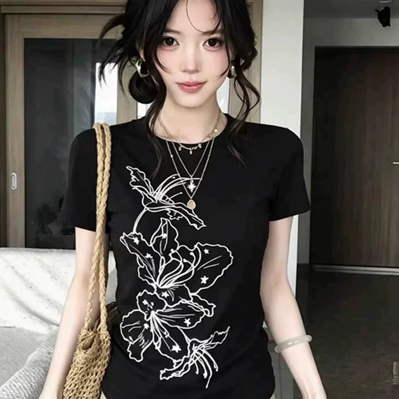 아메리칸 검정색 긍정적 인 어깨 티셔츠 여성 여름 꽃무늬 프린트 몸매 가꾸기 반팔 캐주얼 맨위 트렌디 상세 이미지 4