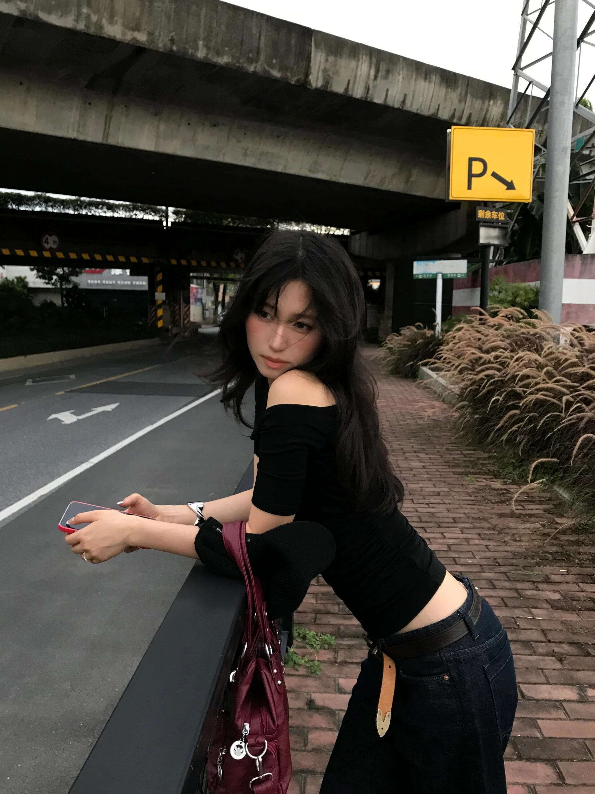 몸매 가꾸기 슬림해 보이는 섹시함 비스듬한 어깨 보트넥 반팔 티셔츠 여성 여름 상세 이미지 2