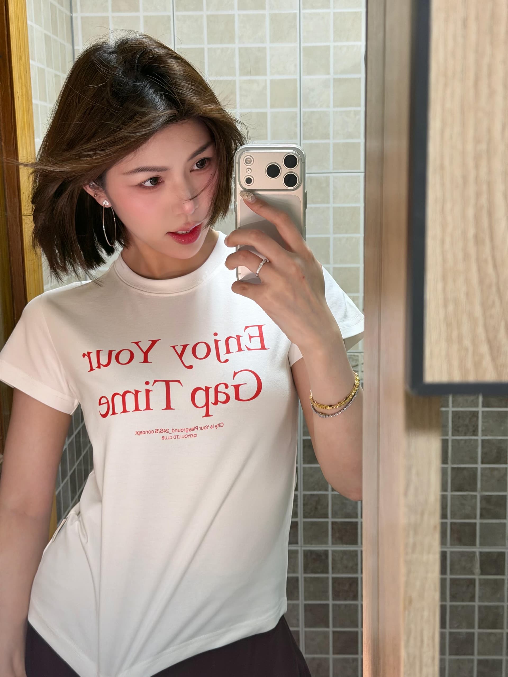 항구 바람 레트로 알파벳 프린트 라운드 넥 순면 긍정적 인 어깨 반팔 티셔츠 여성 여름 새로운 몸매 가꾸기 허리 수축 맨위 트렌디 이미지 4