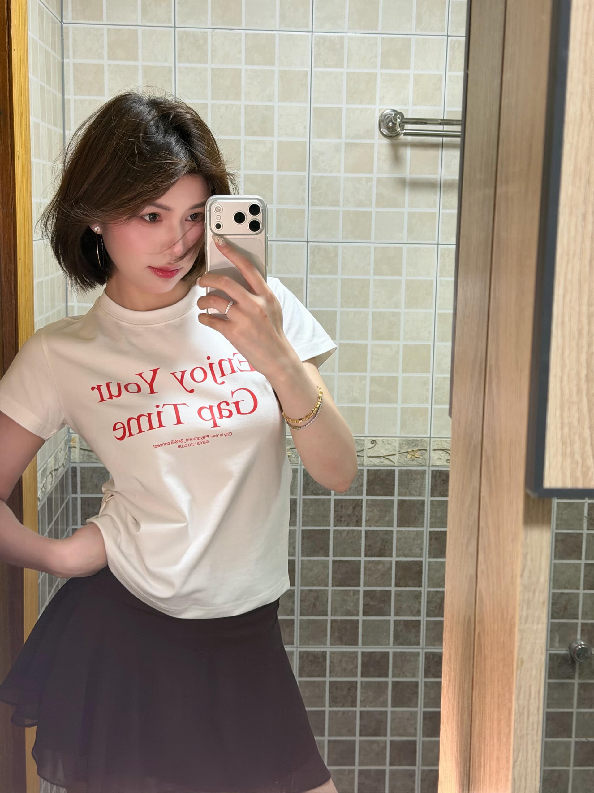 항구 바람 레트로 알파벳 프린트 라운드 넥 순면 긍정적 인 어깨 반팔 티셔츠 여성 여름 새로운 몸매 가꾸기 허리 수축 맨위 트렌디 상세 이미지 4