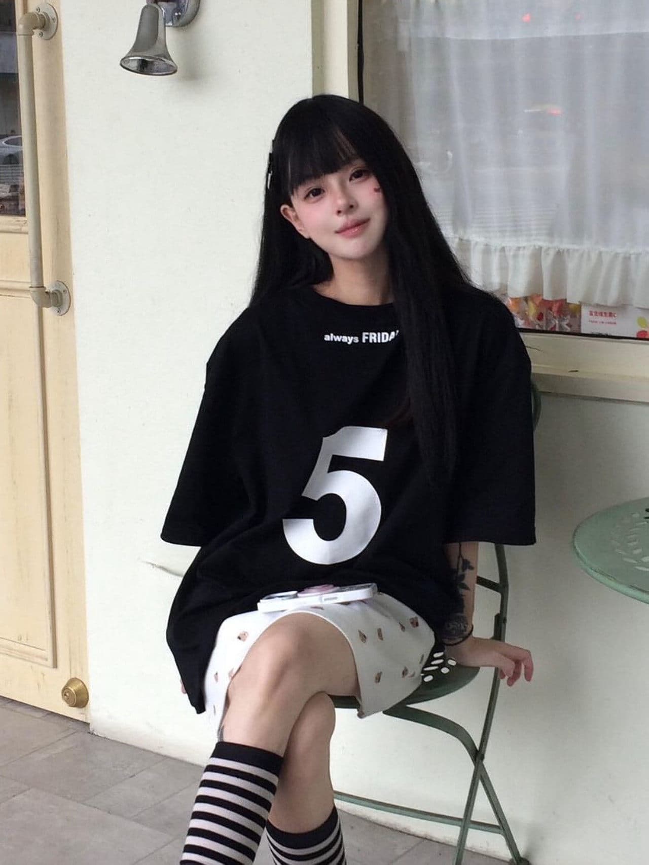 가을 어깨 티셔츠 여성 루즈핏 느긋한 바람 넓은 에디션 반팔 라운드 넥 순면 맨위 이미지 4