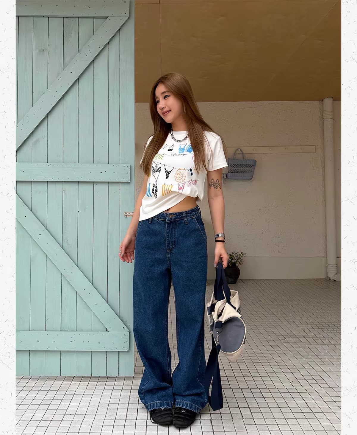 낙서 프린트 반팔 긍정적 인 어깨 티셔츠 여성 여름 새로운 라운드 넥 신선함 ins 디자인 센스 맨위 상세 이미지 3