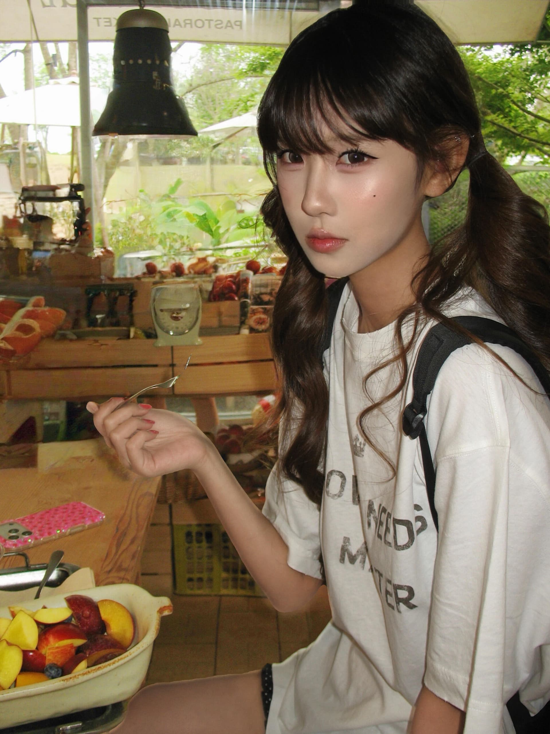 한 부서 느긋한 바람 배색 알파벳 화이트 반팔 티셔츠 여성 여름 작은 대중 디자인 센스 루즈핏 슬림해 보이는 맨위 트렌디 상세 이미지 3