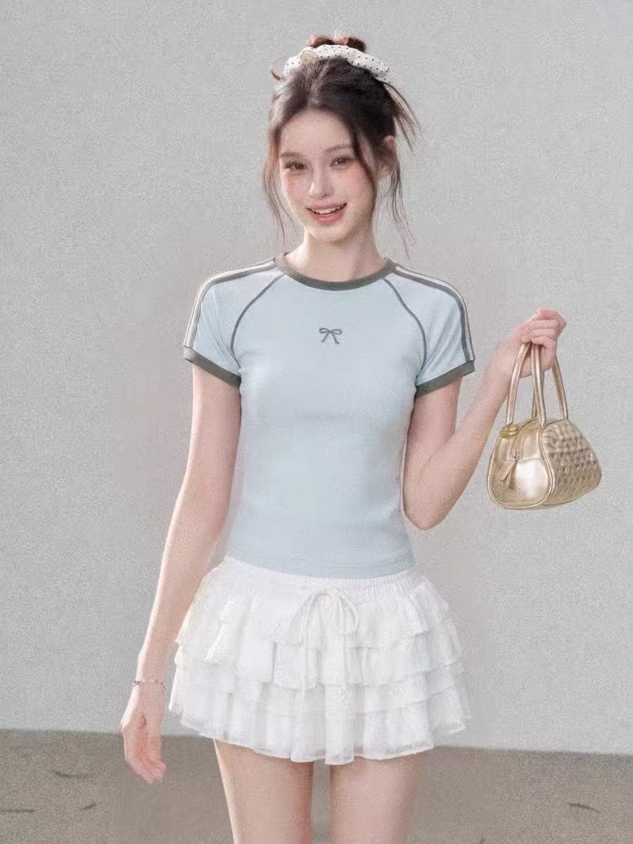 파란색 삽입 어깨 긍정적 인 어깨 반팔 티셔츠 여성 여름 2026 새로운 고급 센스 몸매 가꾸기 허리 수축 한 부서 반소매 맨위 상세 이미지 2