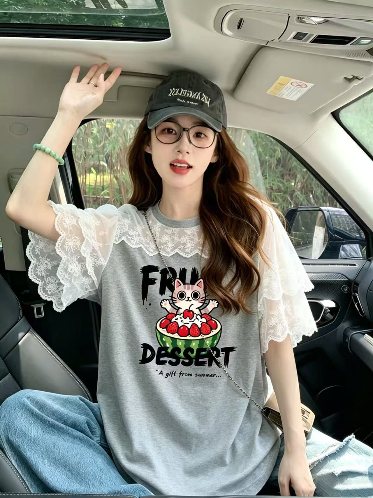 레이스 조각 반팔 티셔츠 여성 2026 새로운 여름 연령 감소 아메리칸 루즈핏 디자인 센스 한 부서 배색 맨위 이미지 4