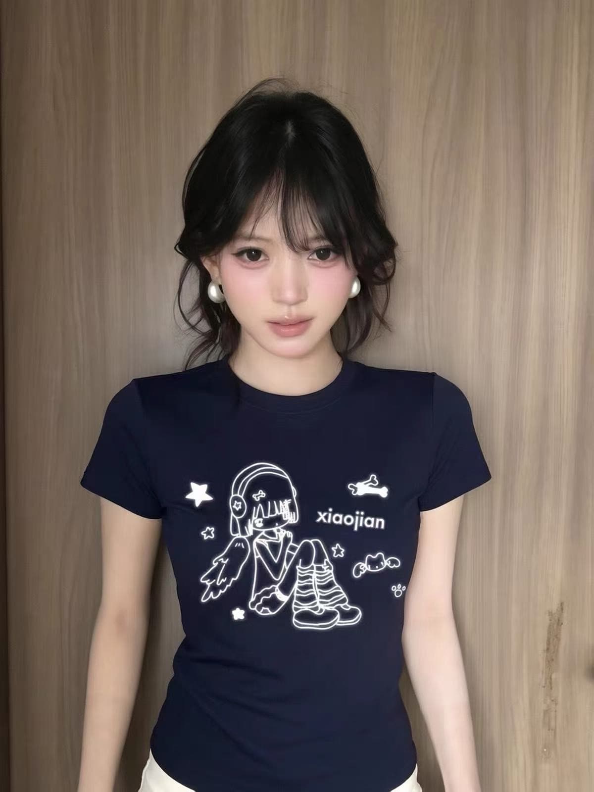 만화 프린트 반팔 티셔츠 여성 여름 2026 새로운 몸매 가꾸기 슬림해 보이는 y2k 해군 쇼트 스타일 맨위 상세 이미지 2