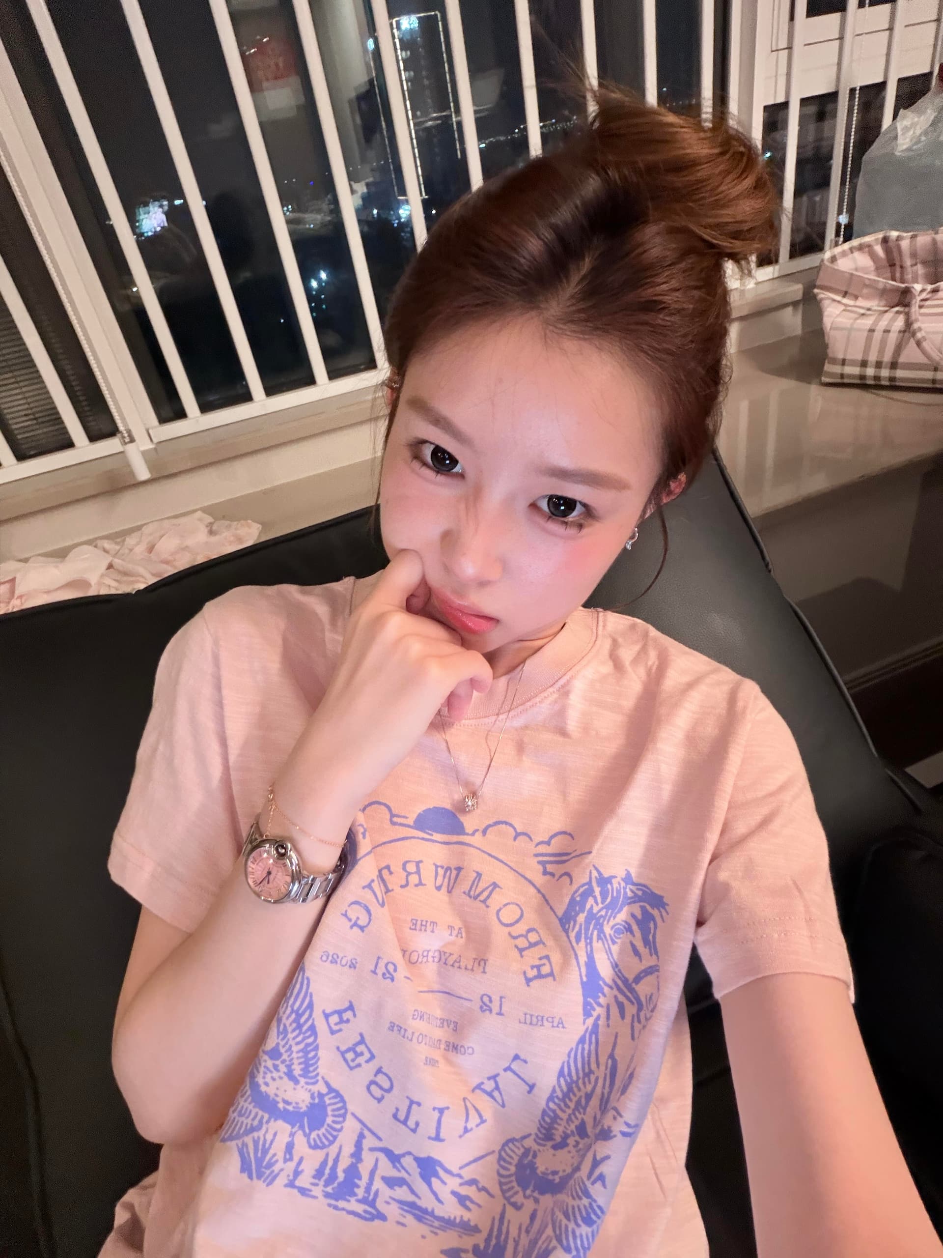 아메리칸 핫걸 수채화 일러스트레이션 프린트 대나무 마디 면 라운드 넥 긍정적 인 어깨 반팔 티셔츠 여성 여름 루즈핏 슬림해 보이는 맨위 상세 이미지 1