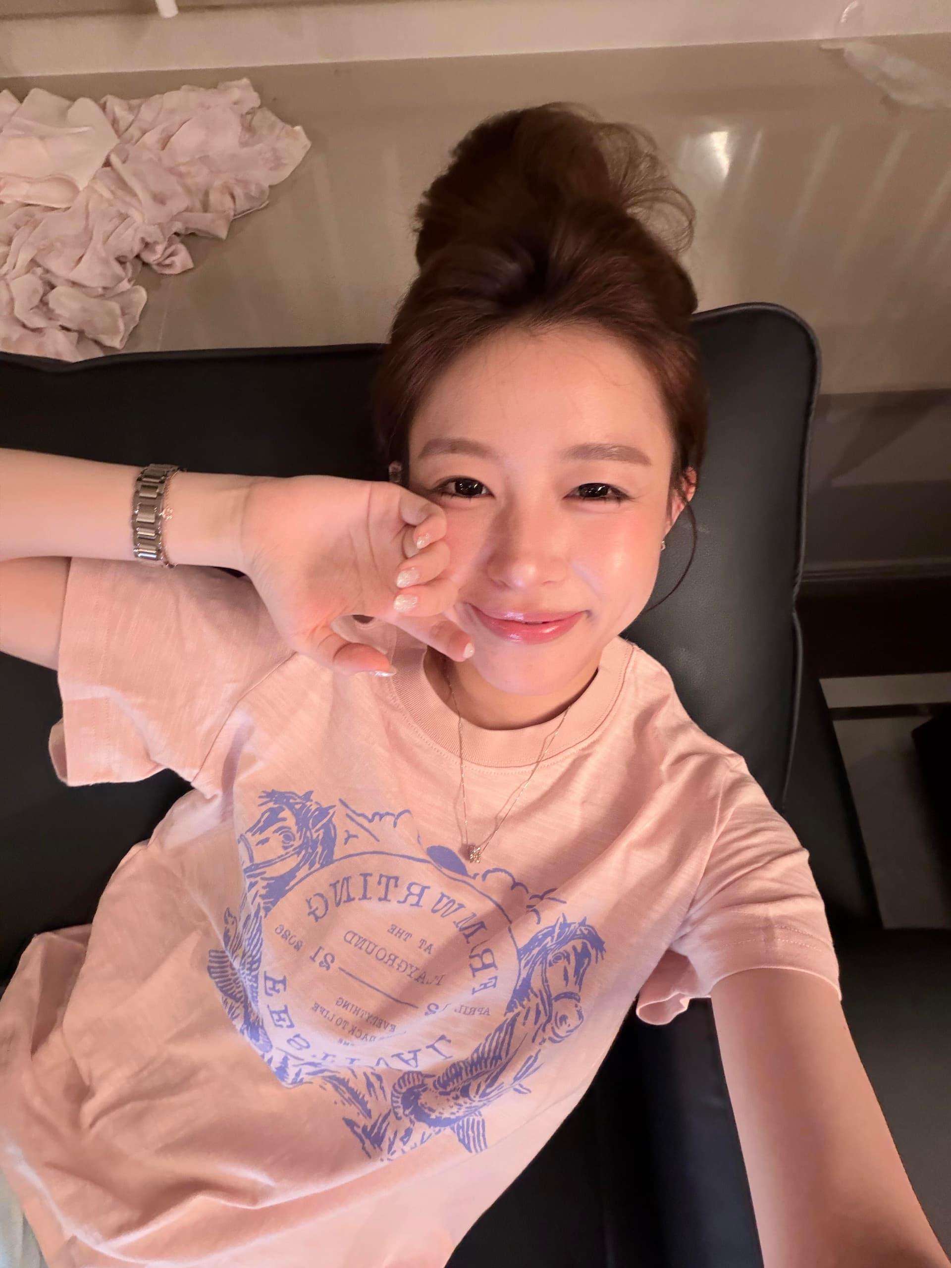 아메리칸 핫걸 수채화 일러스트레이션 프린트 대나무 마디 면 라운드 넥 긍정적 인 어깨 반팔 티셔츠 여성 여름 루즈핏 슬림해 보이는 맨위 상세 이미지 2