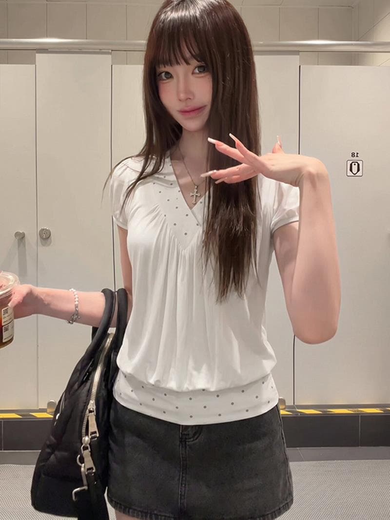 한 부서 천년기 소녀 V넥 주름 도트 무늬 패치워크 거품 소매 티셔츠 여름 새로운 디자인 센스 작은 대중 반팔 맨위 이미지 4