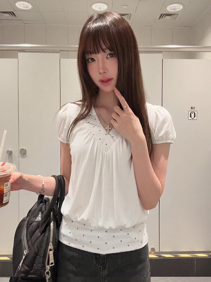 한 부서 천년기 소녀 V넥 주름 도트 무늬 패치워크 거품 소매 티셔츠 여름 새로운 디자인 센스 작은 대중 반팔 맨위 상세 이미지 3