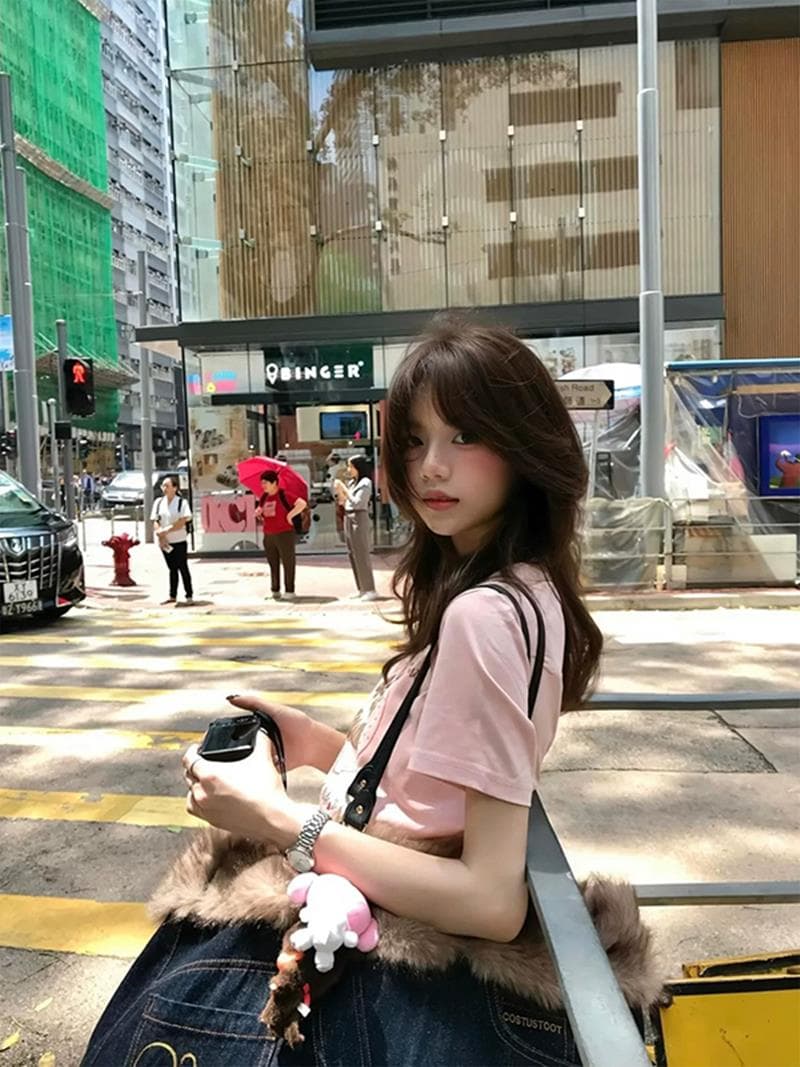 아메리칸 긍정적 인 어깨 반팔 핑크색 티셔츠 여성 한 부서 슈퍼 잘 생긴 디자인 센스 쇼트 스타일 고유 한 아름다운 초여름 작은 맨위 이미지 3
