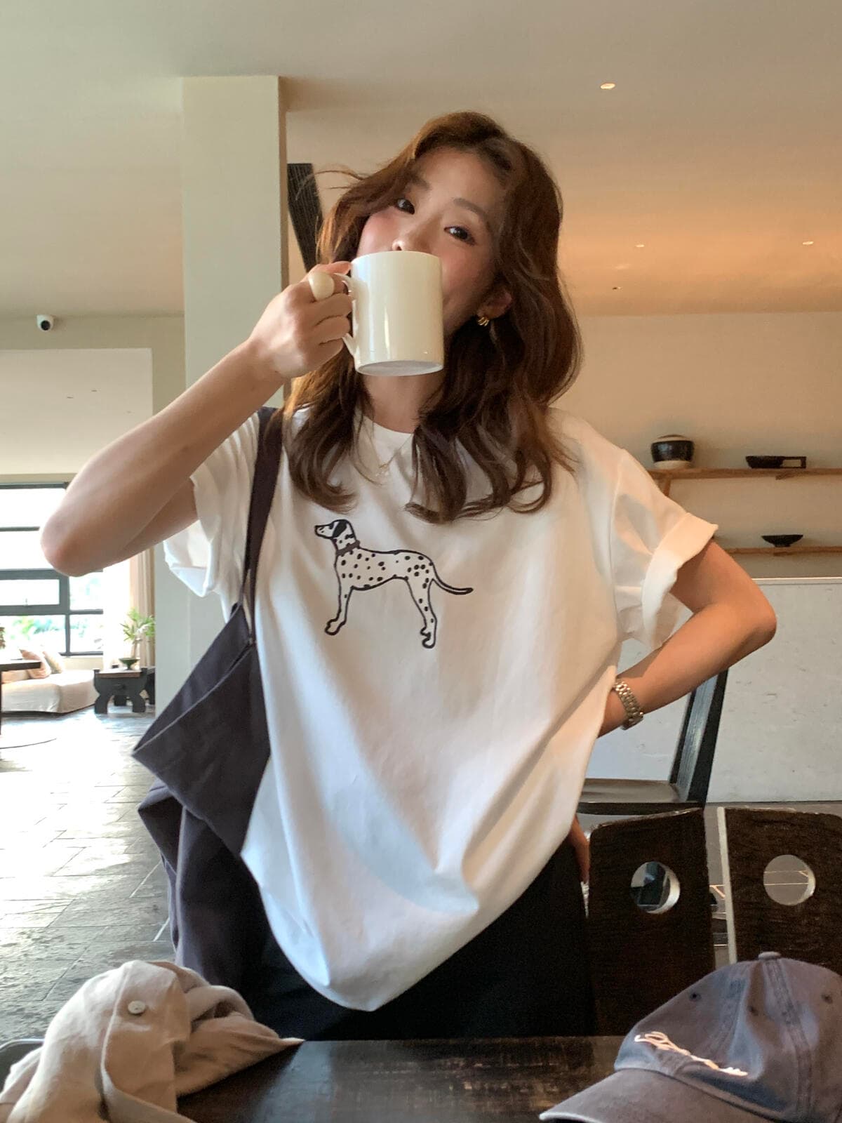 한 부서 미니멀리즘 달마 시안 프린트 반팔 티셔츠 여성 여름 루즈핏 슬림해 보이는 느긋한 윈디 에디션 지방 mm 맨위 이미지 2