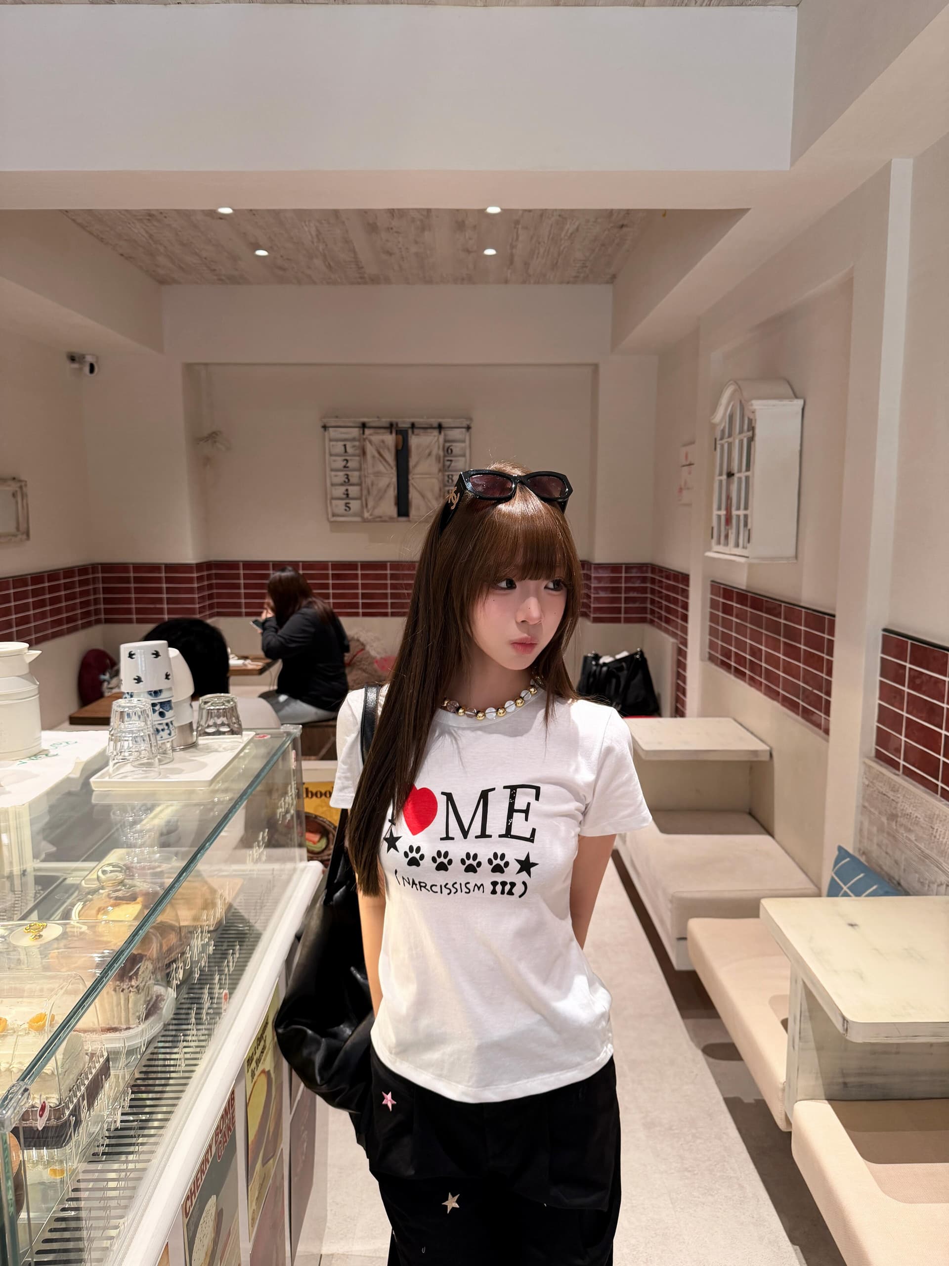 아메리칸 미니멀리즘 문예 바람 알파벳 하트 발자국 프린트 순면 반팔 여성 레저 다용도 슬림해 보이는 티셔츠 맨위 상세 이미지 1