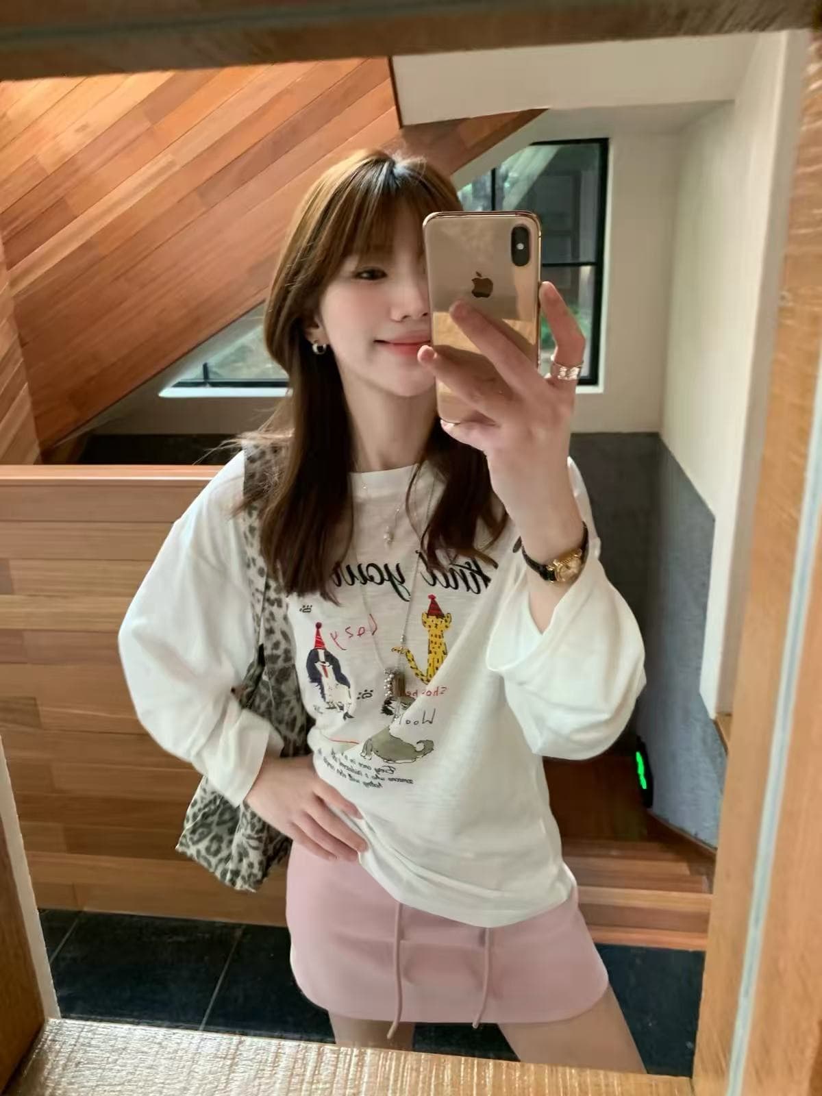 화이트 프린트 긴팔 자외선 차단 티셔츠 여성 루즈핏 다용도 라운드 넥 맨위 이미지 2
