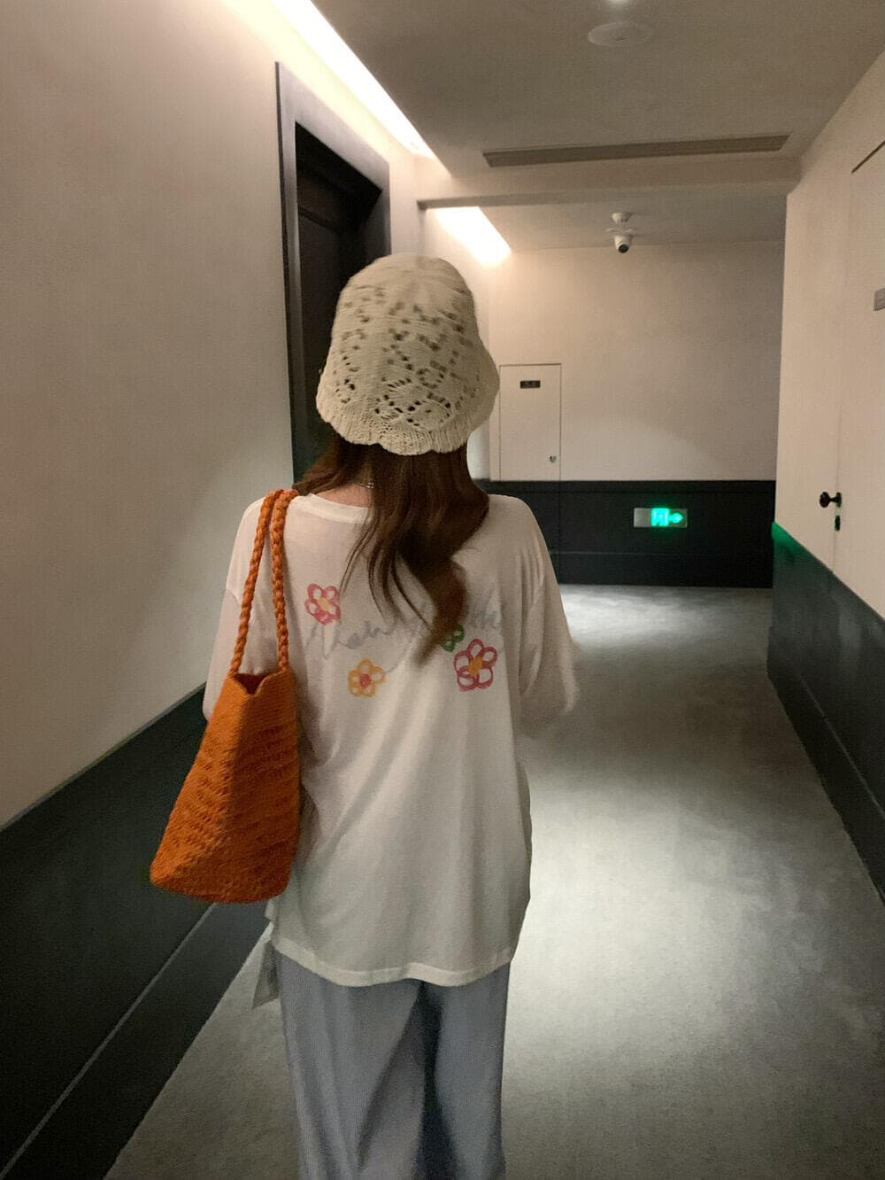 한 부서 여름 연령 감소 창의성 낙서 프린트 긴팔 티셔츠 여성 여름 루즈핏 라이 경기 서울 자외선 차단 블라우스 얇고 가벼운 통기성 상세 이미지 2