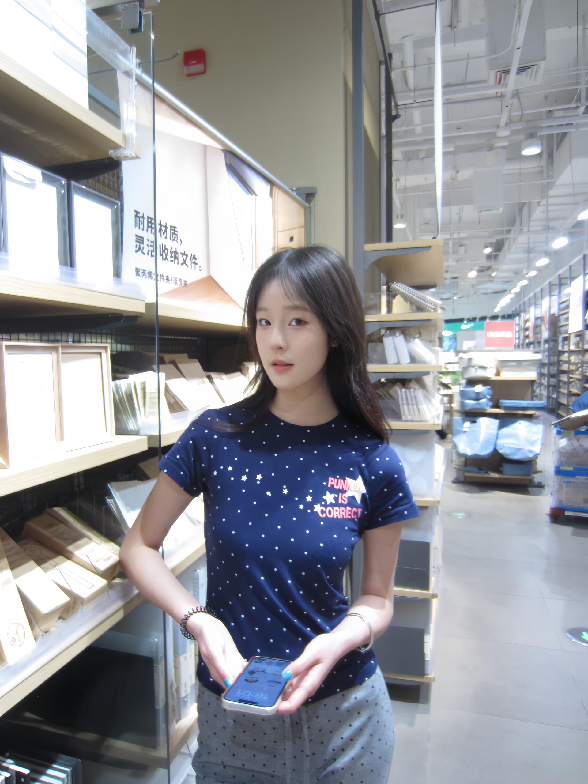 아메리칸 레트로 전체 인쇄 도트 무늬 별 반팔 티셔츠 여성 여름 도파민 몸매 가꾸기 슬림해 보이는 맨위 상세 이미지 2