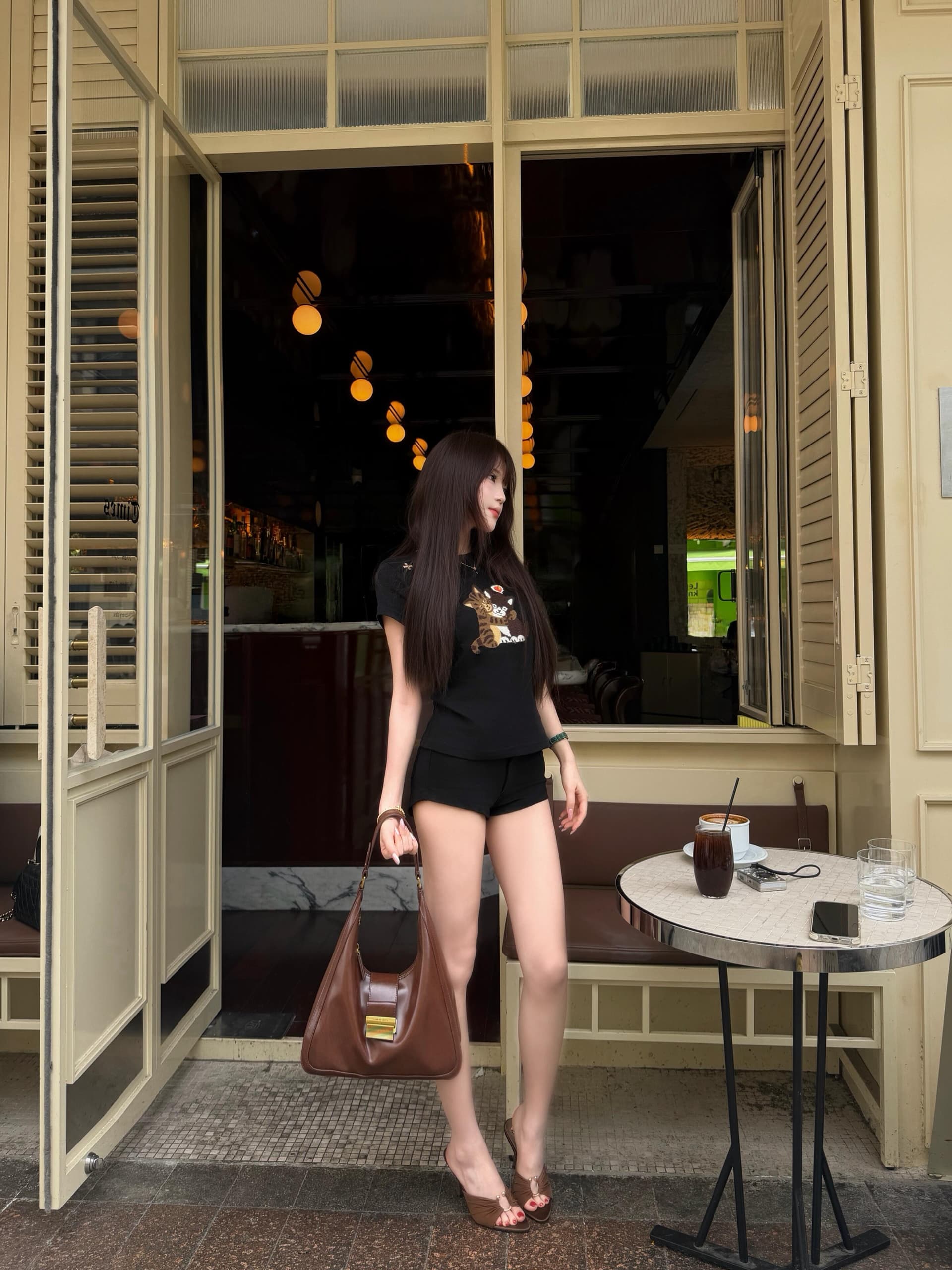 아메리칸 만화 고양이 자수 반팔 티셔츠 여성 여름 새로운 몸매 가꾸기 슬림해 보이는 다용도 검정색 핫걸 바람 맨위 이미지 4