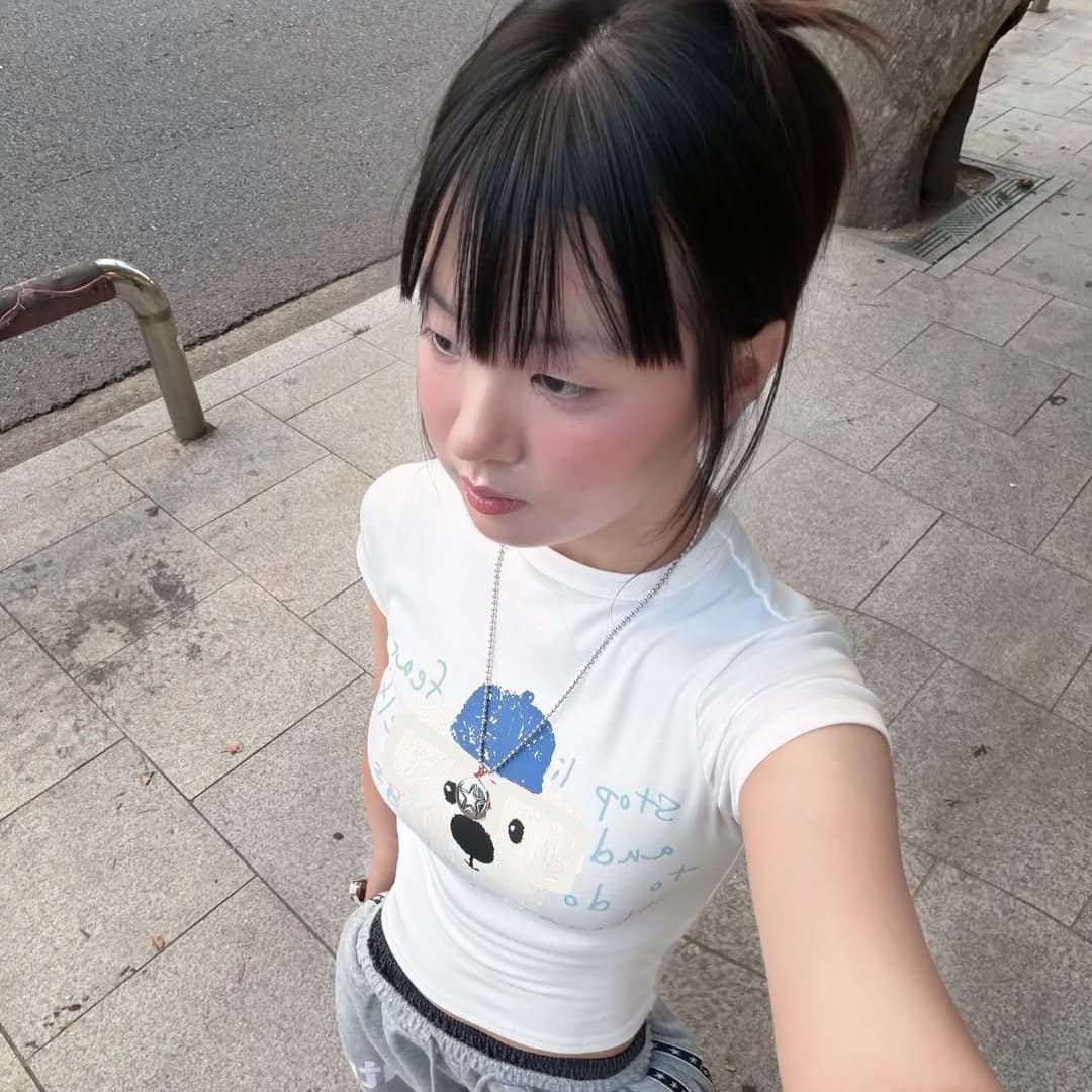 여름 소녀 센스 재미있는 강아지 낙서 프린트 긍정적 인 어깨 반팔 느긋한 바람 몸매 가꾸기 티셔츠 이미지 5