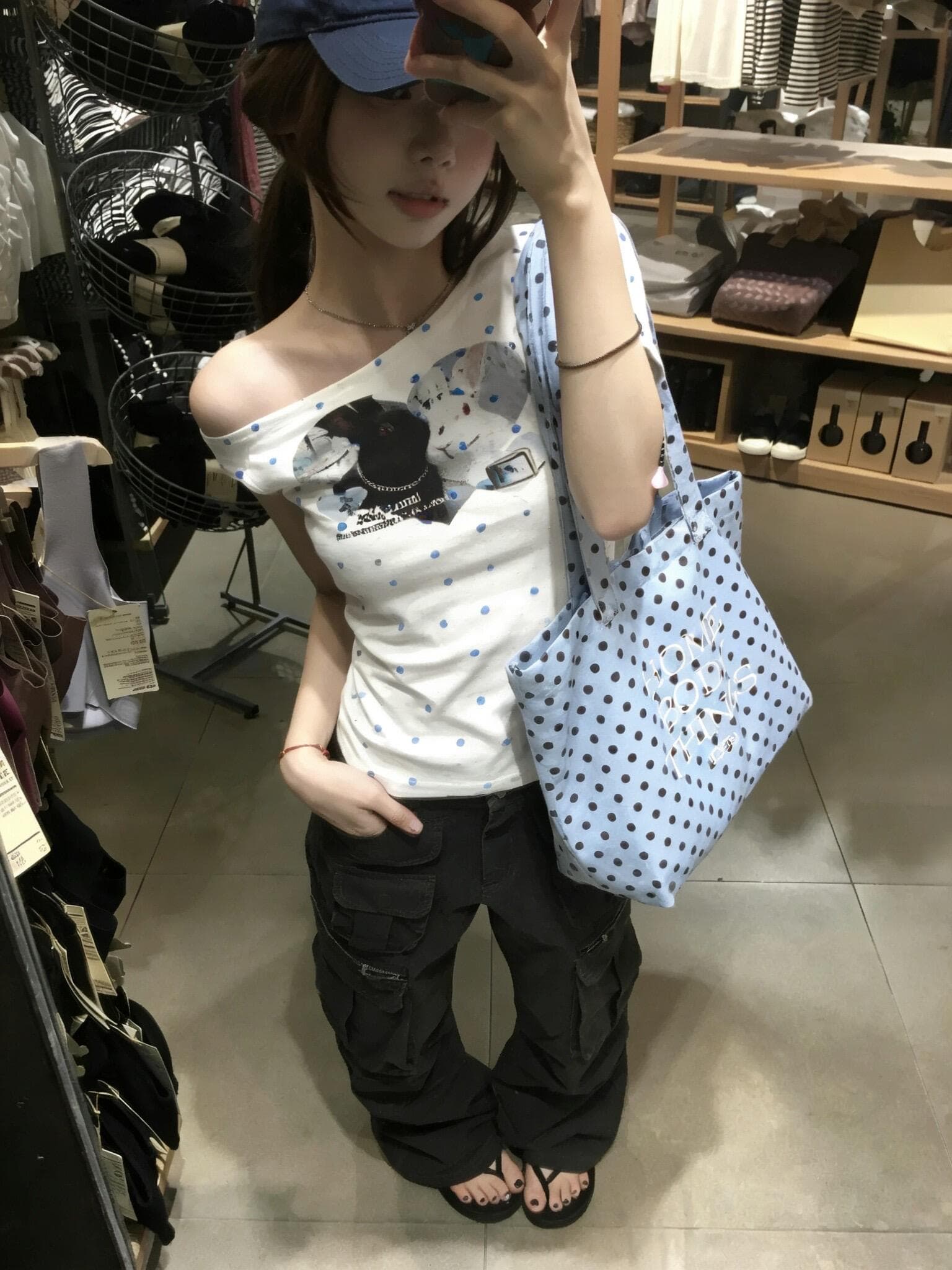 한 부서 소녀 레트로 하트 도트 무늬 비스듬한 어깨 반팔 달콤한 핫걸 여름 몸매 가꾸기 슬림해 보이는 기본 셔츠 이미지 2