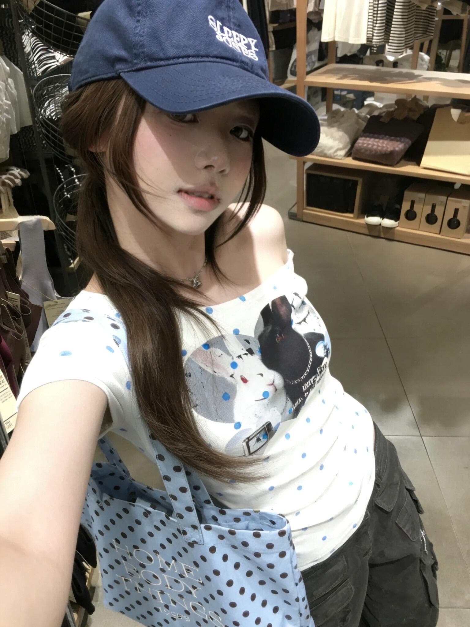 한 부서 소녀 레트로 하트 도트 무늬 비스듬한 어깨 반팔 달콤한 핫걸 여름 몸매 가꾸기 슬림해 보이는 기본 셔츠 상세 이미지 1