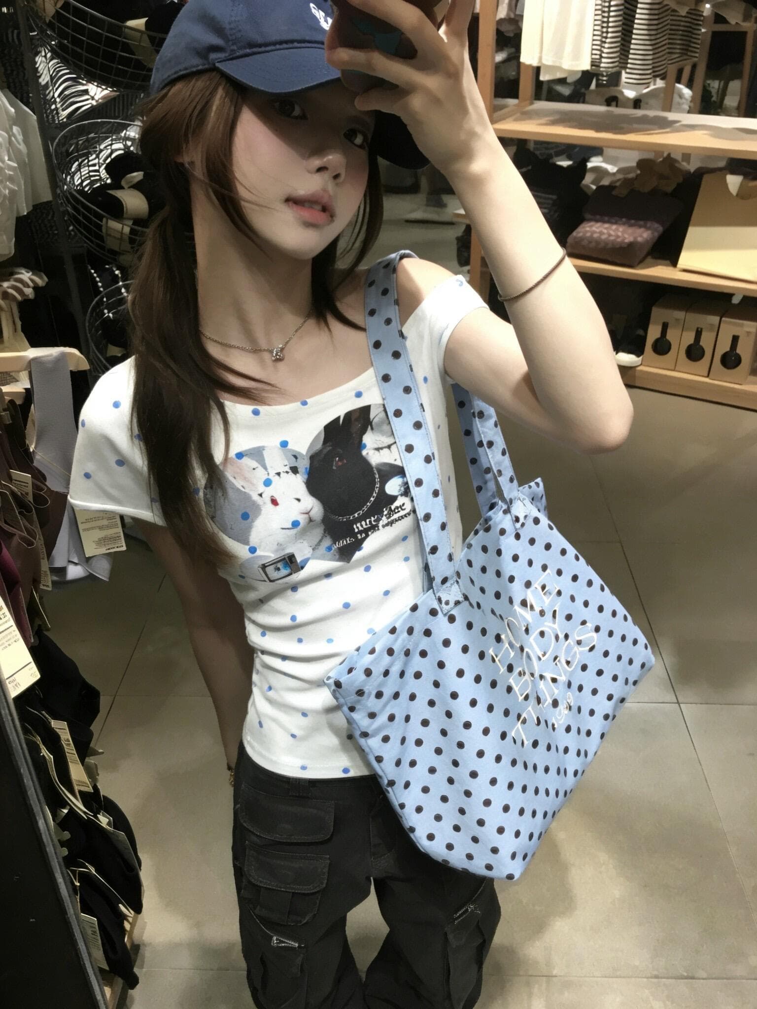 한 부서 소녀 레트로 하트 도트 무늬 비스듬한 어깨 반팔 달콤한 핫걸 여름 몸매 가꾸기 슬림해 보이는 기본 셔츠 상세 이미지 3