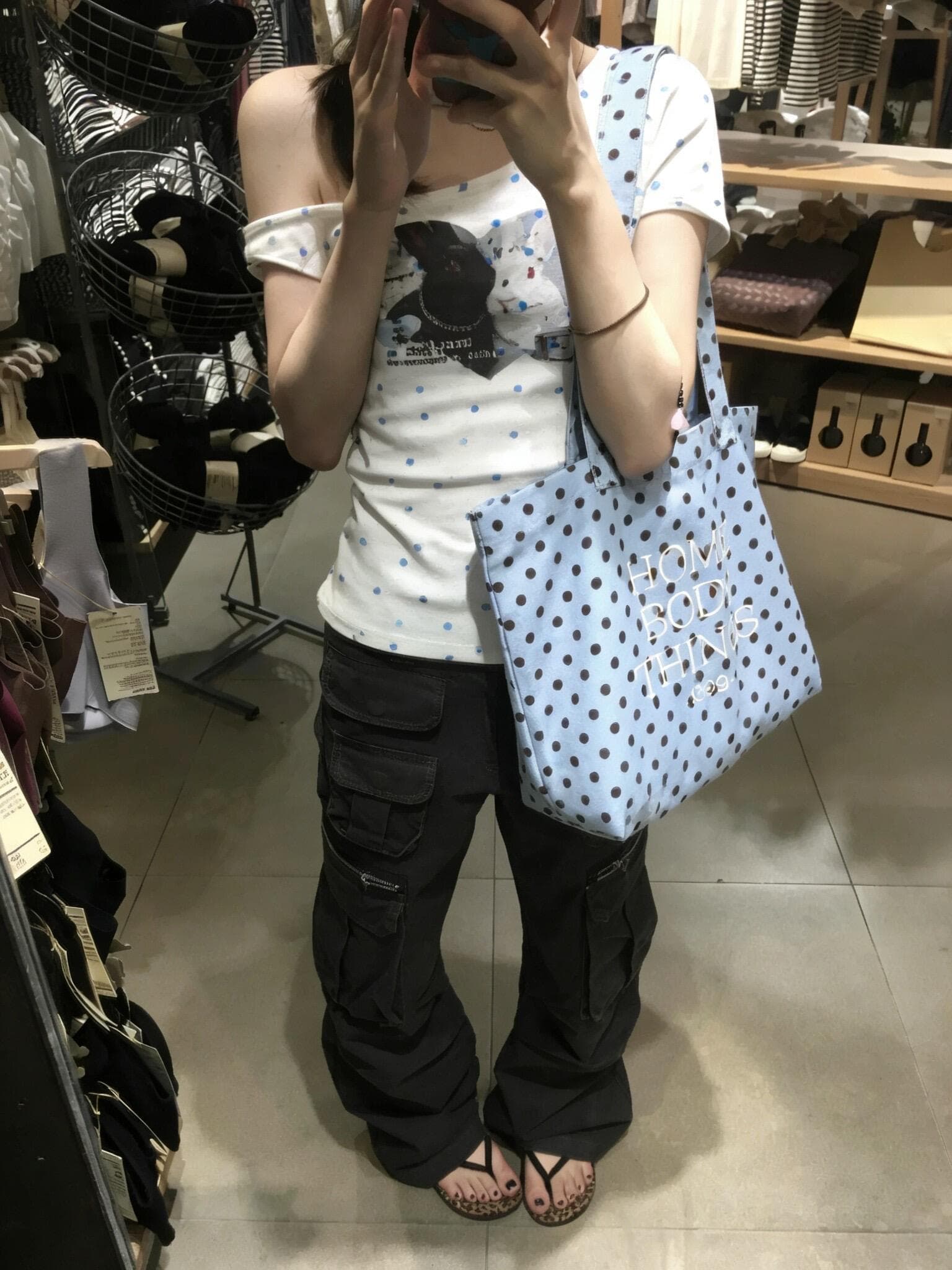 한 부서 소녀 레트로 하트 도트 무늬 비스듬한 어깨 반팔 달콤한 핫걸 여름 몸매 가꾸기 슬림해 보이는 기본 셔츠 상세 이미지 5