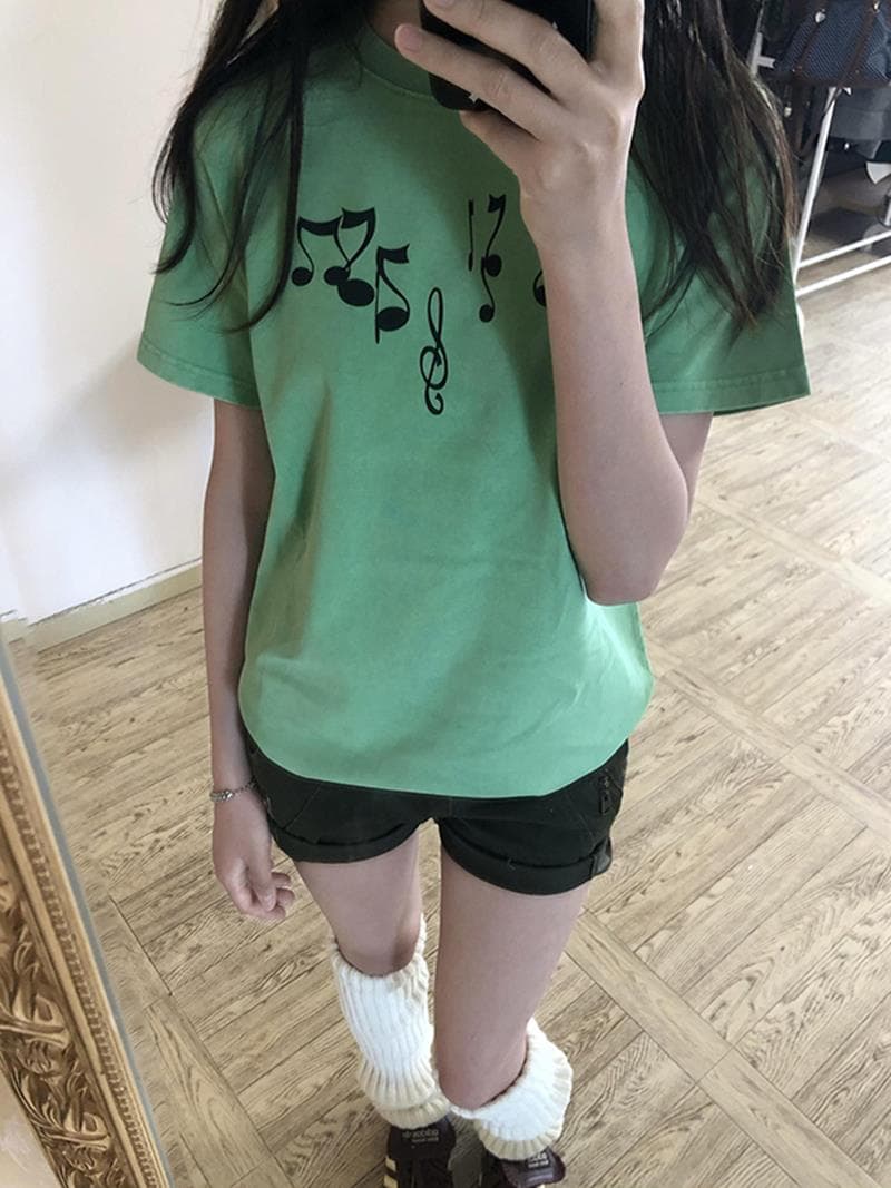 한 부서 레트로 참고 프린트 녹색 반팔 티셔츠 여성 여름 디자인 센스 쇼트 스타일 라운드 넥 긍정적 인 어깨 캐주얼 맨위 상세 이미지 2