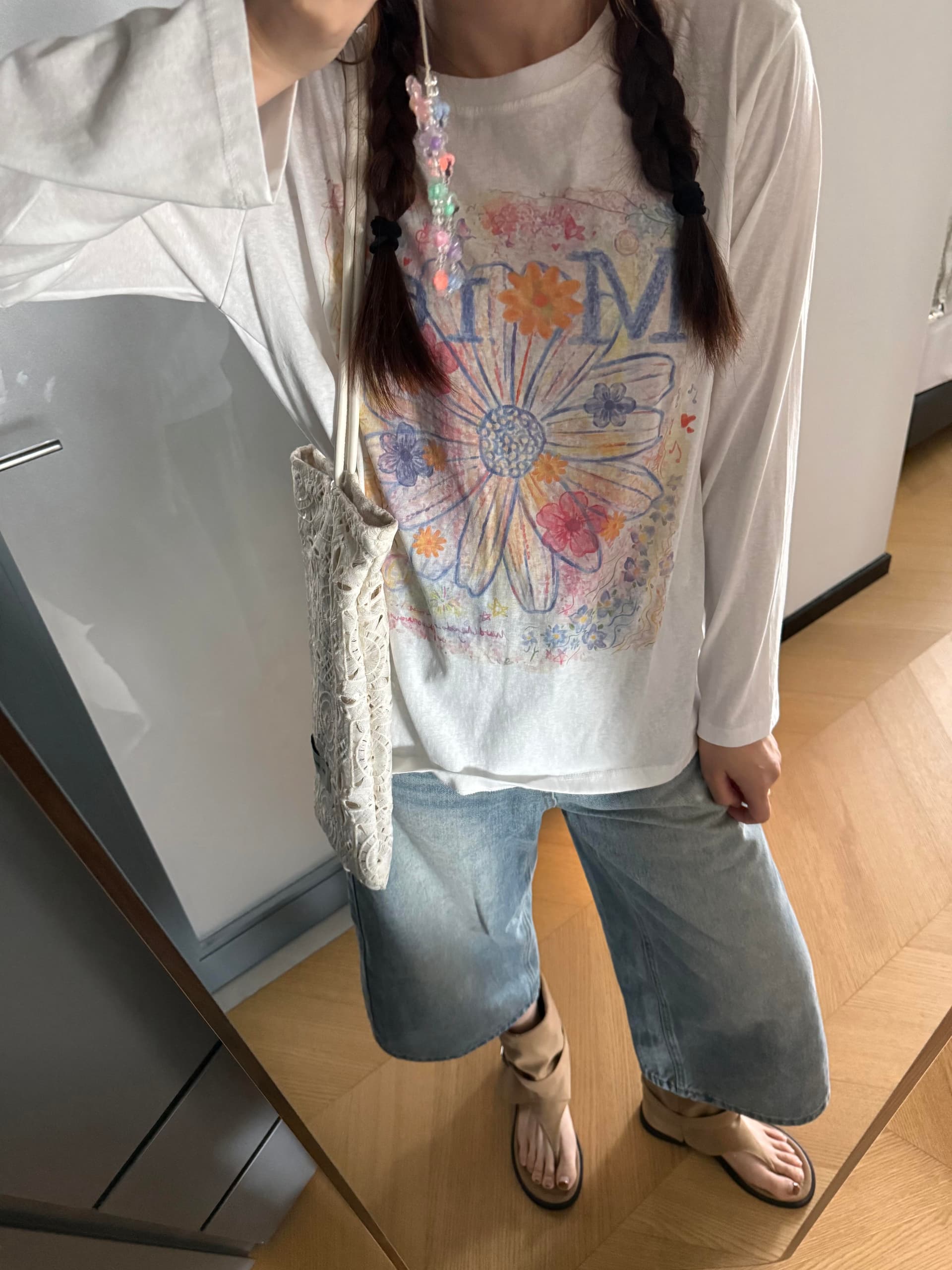 한 부서 빛 럭셔리 데이지 긴팔 티셔츠 여성 26 봄 여름 새로운 루즈핏 슬림해 보이는 느슨함 센스 얇은 스타일 맨위 상세 이미지 4