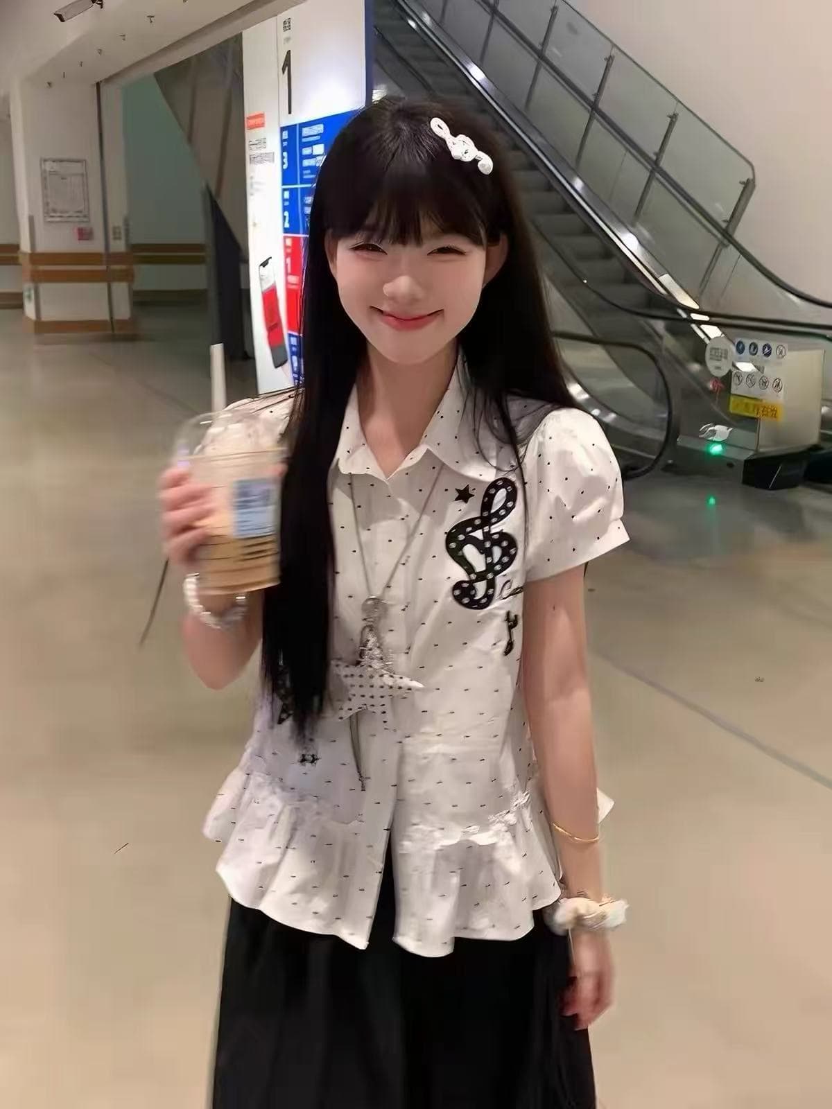 도트 무늬 자수 프릴 반팔 여성 셔츠 여름 허리 수축 슬림해 보이는 거품 소매 POLO 칼라 맨위 상세 이미지 4