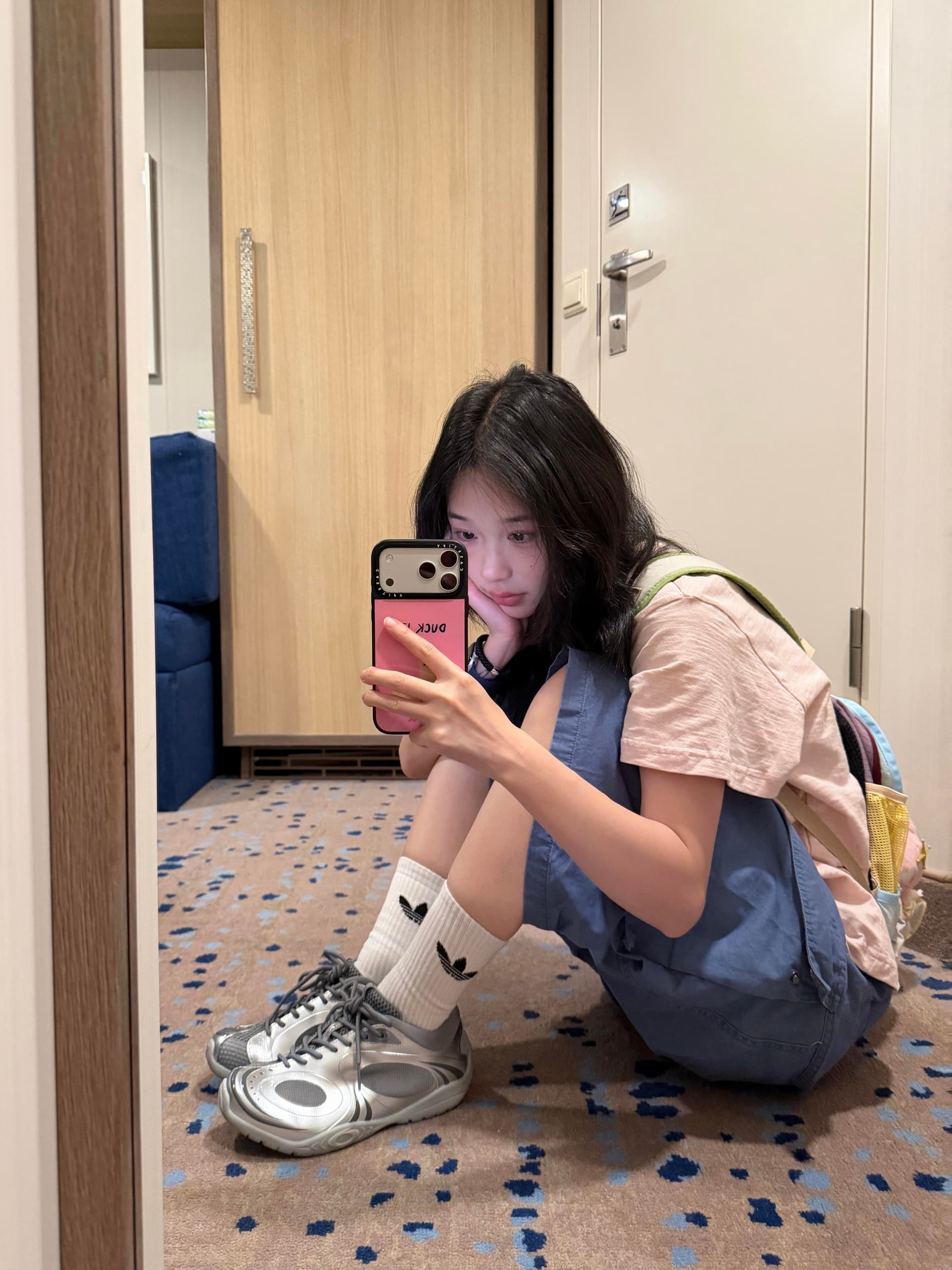핑크색 대나무 마디 면 수채화 프린트 반팔 티셔츠 여름 캐주얼 다용도 슬림해 보이는 긍정적 인 어깨 의류 상세 이미지 4
