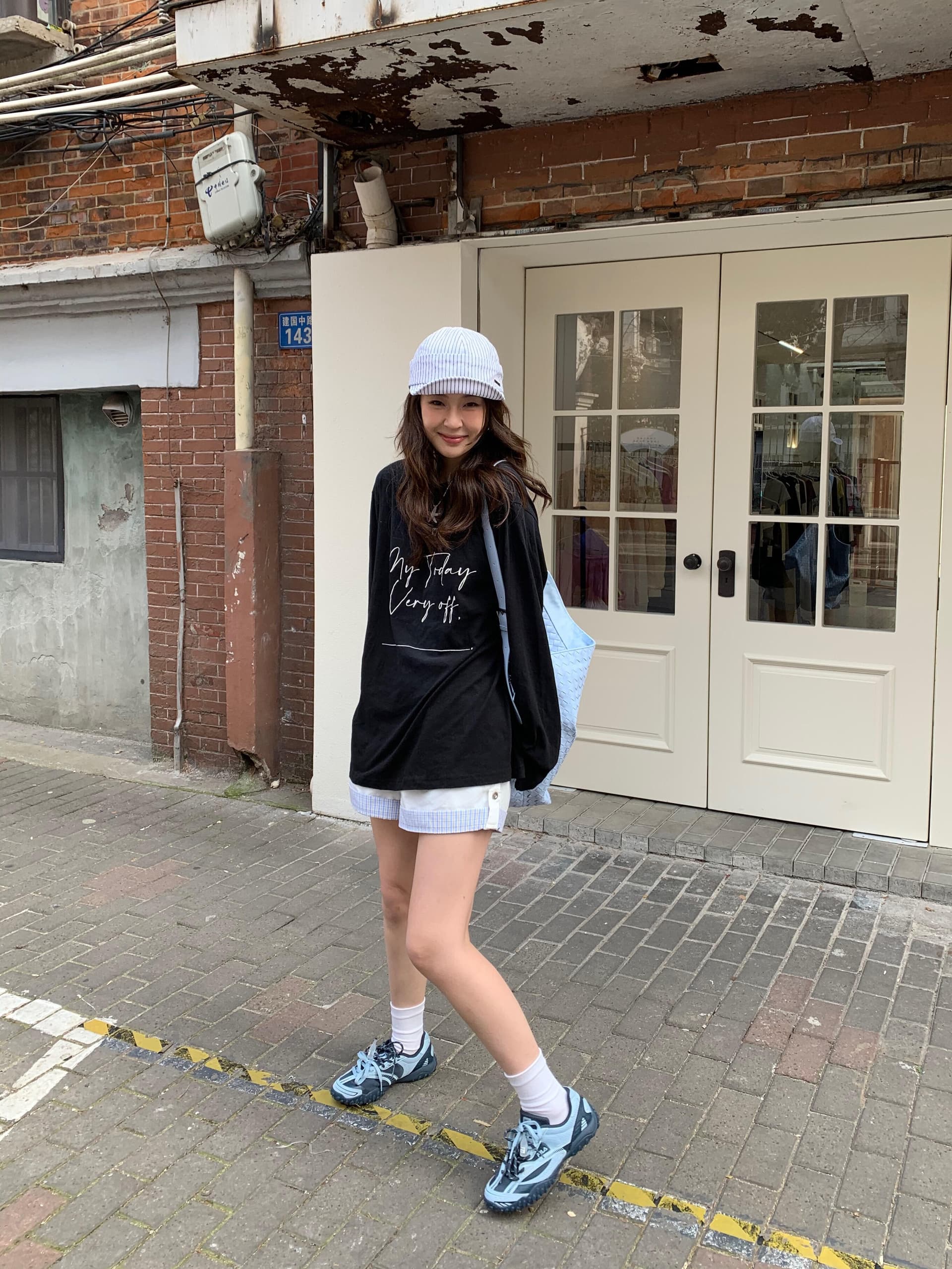 아메리칸 레트로 검정색 알파벳 프린트 자외선 차단 블라우스 여성 얇은 여름 라운드 넥 느긋한 바람 루즈핏 작은 키 맨위 상세 이미지 3