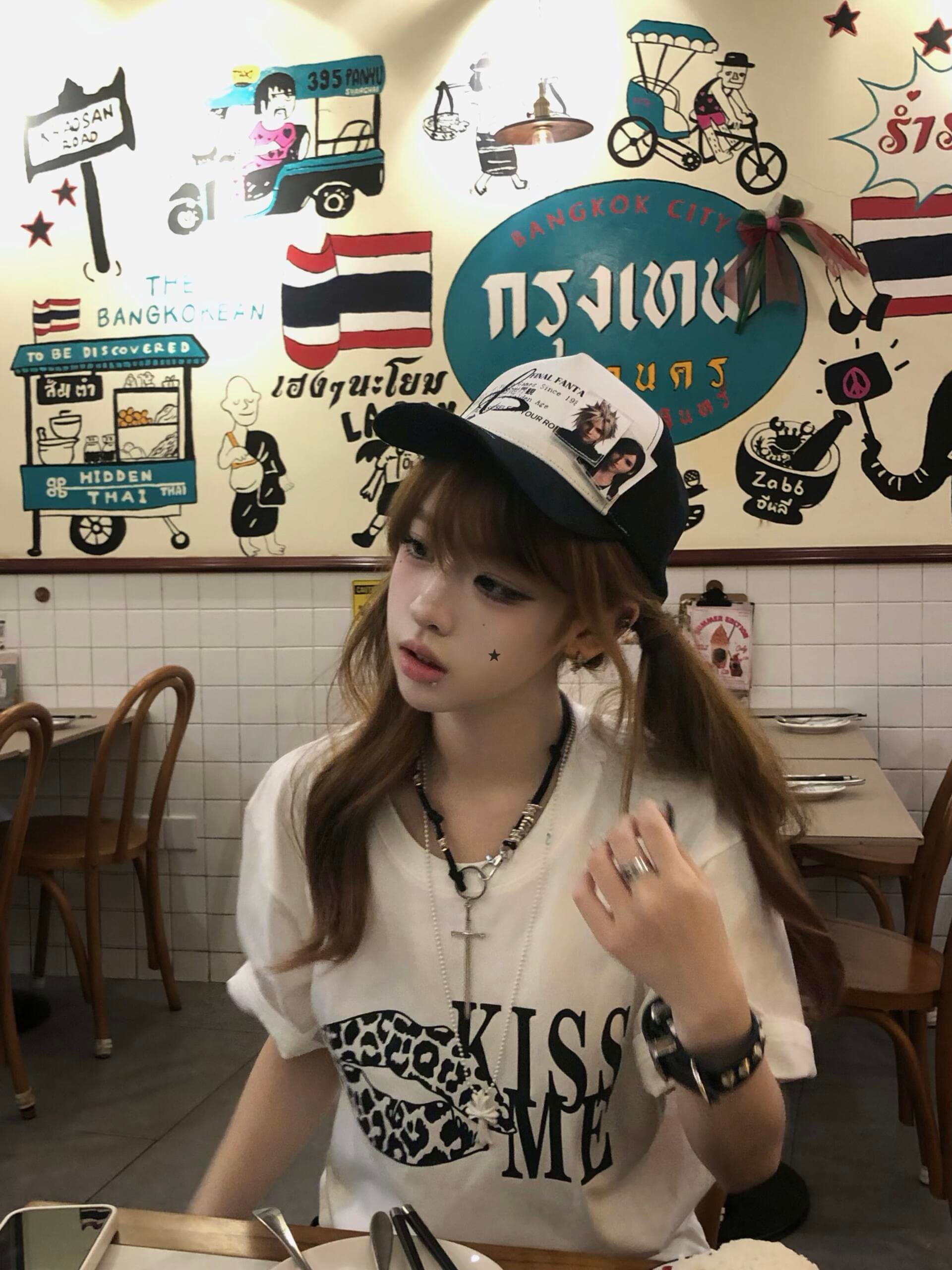 아메리칸 레트로 거리 디자인 센스 표범 키스 알파벳 프린트 여름 새로운 루즈핏 순면 무거운 반팔 티셔츠 여성 상세 이미지 4