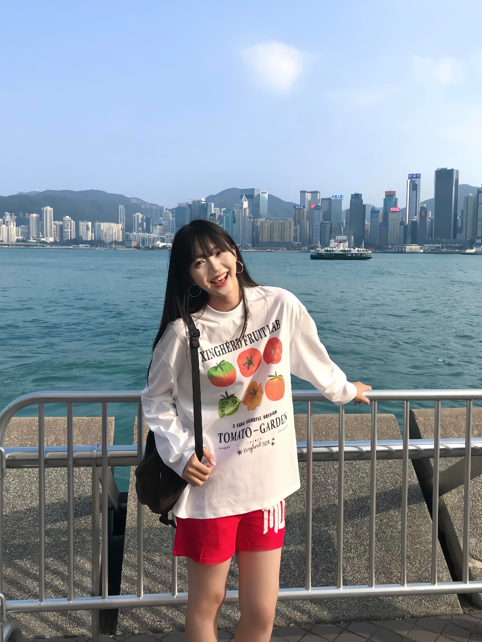 아메리칸 레트로 알파벳 화이트 과일 프린트 긴팔 티셔츠 여성 봄 가을 루즈핏 디자인 센스 다용도 캐주얼 맨위 상세 이미지 1