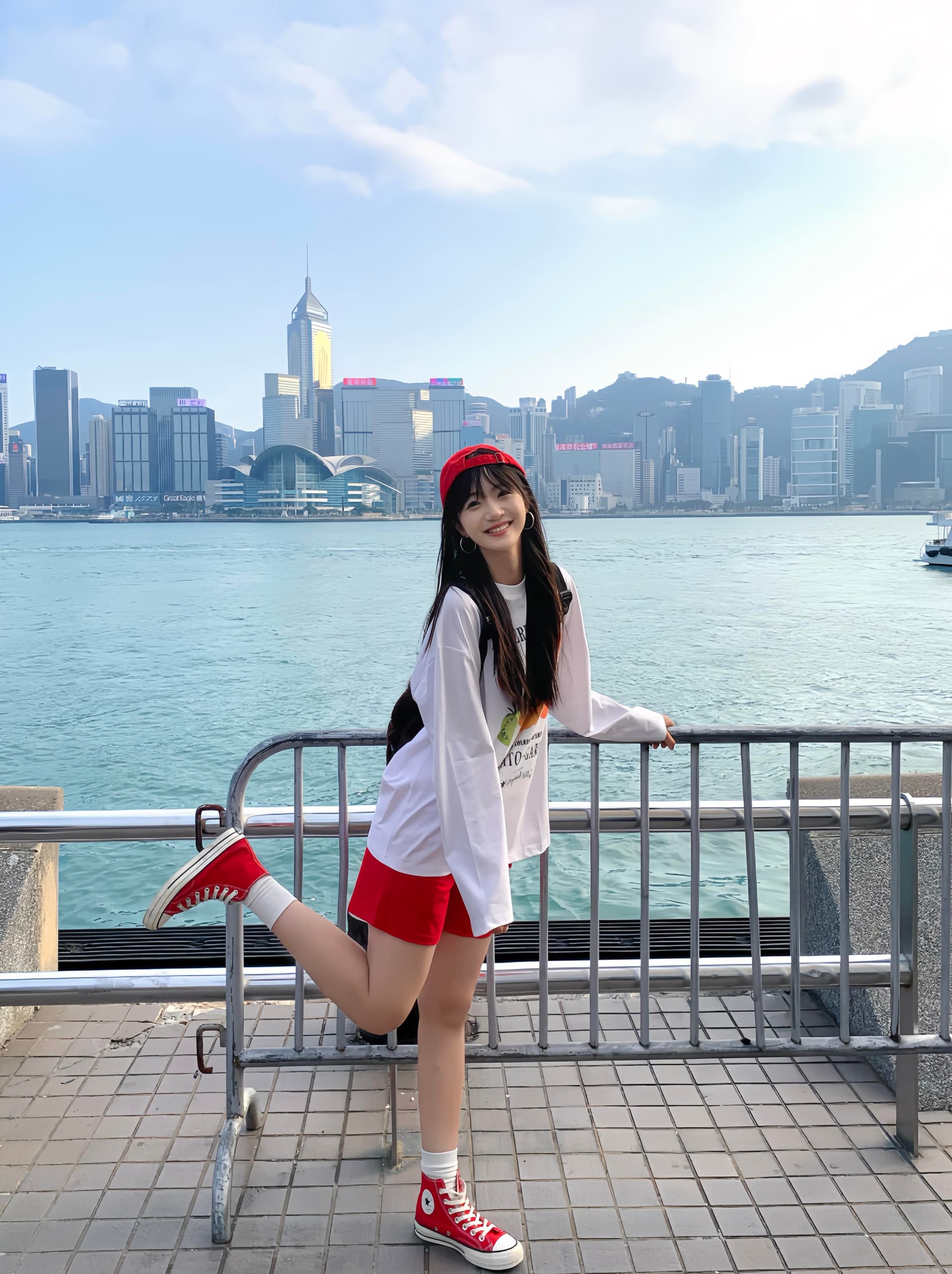 아메리칸 레트로 알파벳 화이트 과일 프린트 긴팔 티셔츠 여성 봄 가을 루즈핏 디자인 센스 다용도 캐주얼 맨위 상세 이미지 3