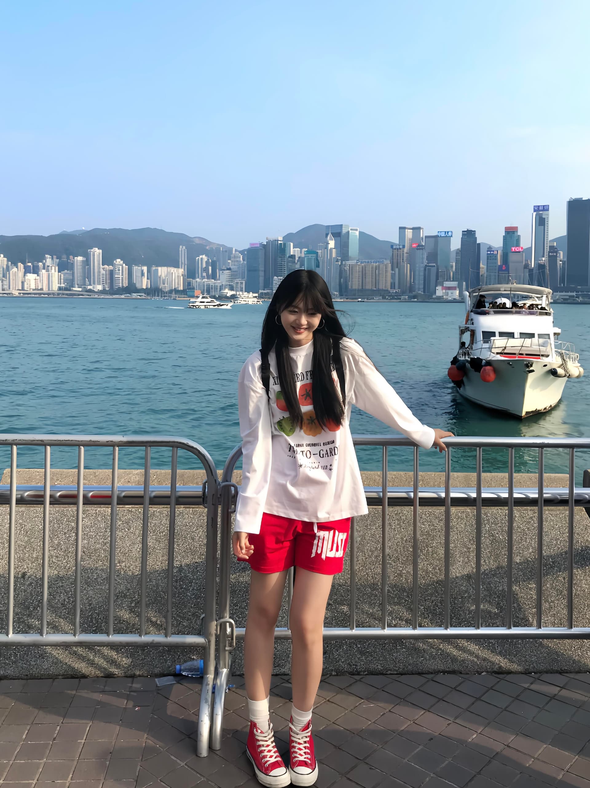 아메리칸 레트로 알파벳 화이트 과일 프린트 긴팔 티셔츠 여성 봄 가을 루즈핏 디자인 센스 다용도 캐주얼 맨위 상세 이미지 4
