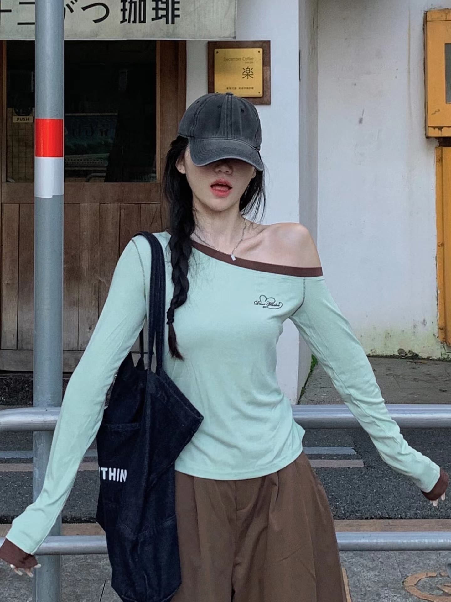 한 부서 비스듬한 어깨 남자 웨이브 박하 녹색 맨위 긴팔 티셔츠 여성 레저 몸매 가꾸기 오프숄더 인사이드 가져 가라. 기본 셔츠 상세 이미지 3